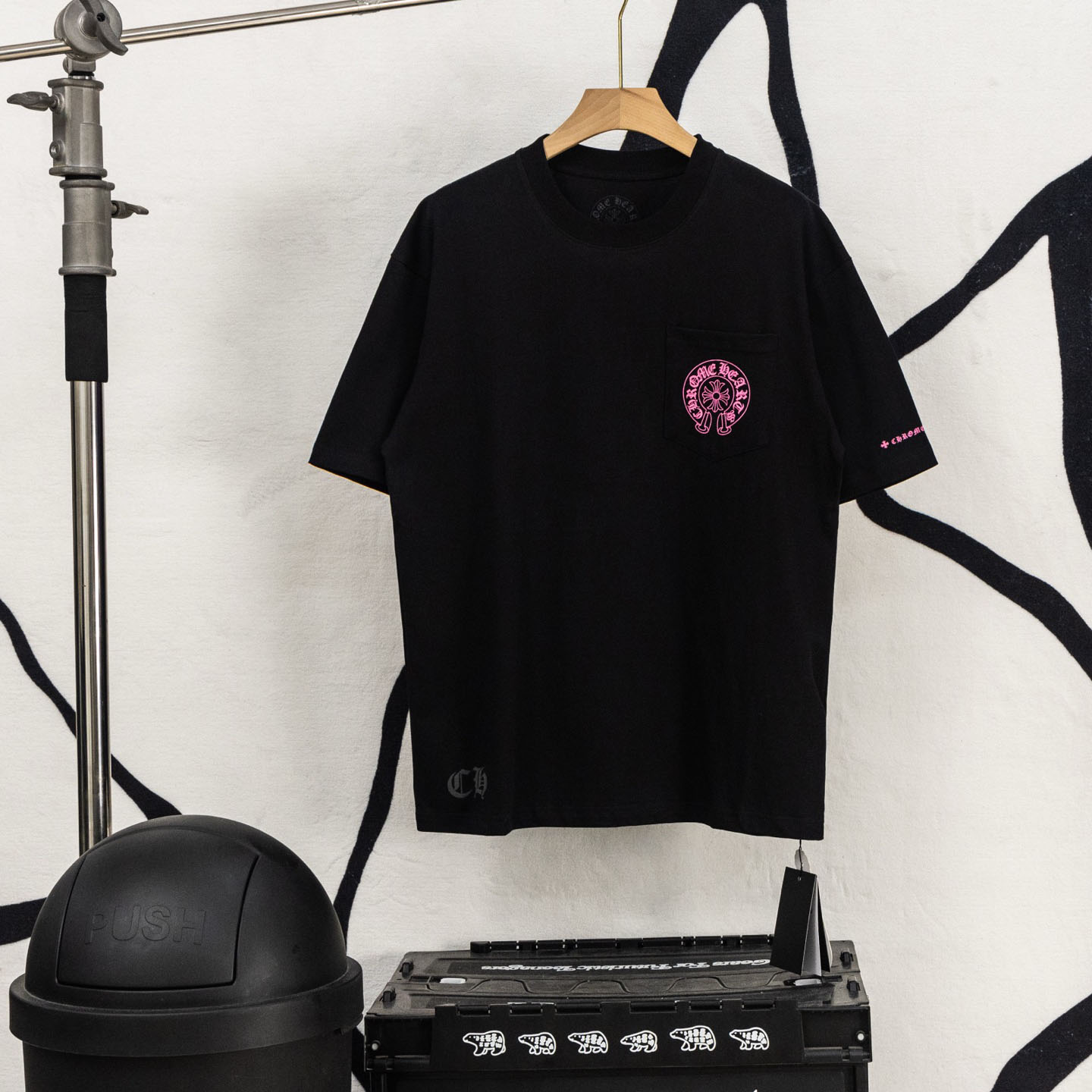 Chrome Hearts Horseshoe Print T-Shirt 'Black/Pink' - DopestKickz