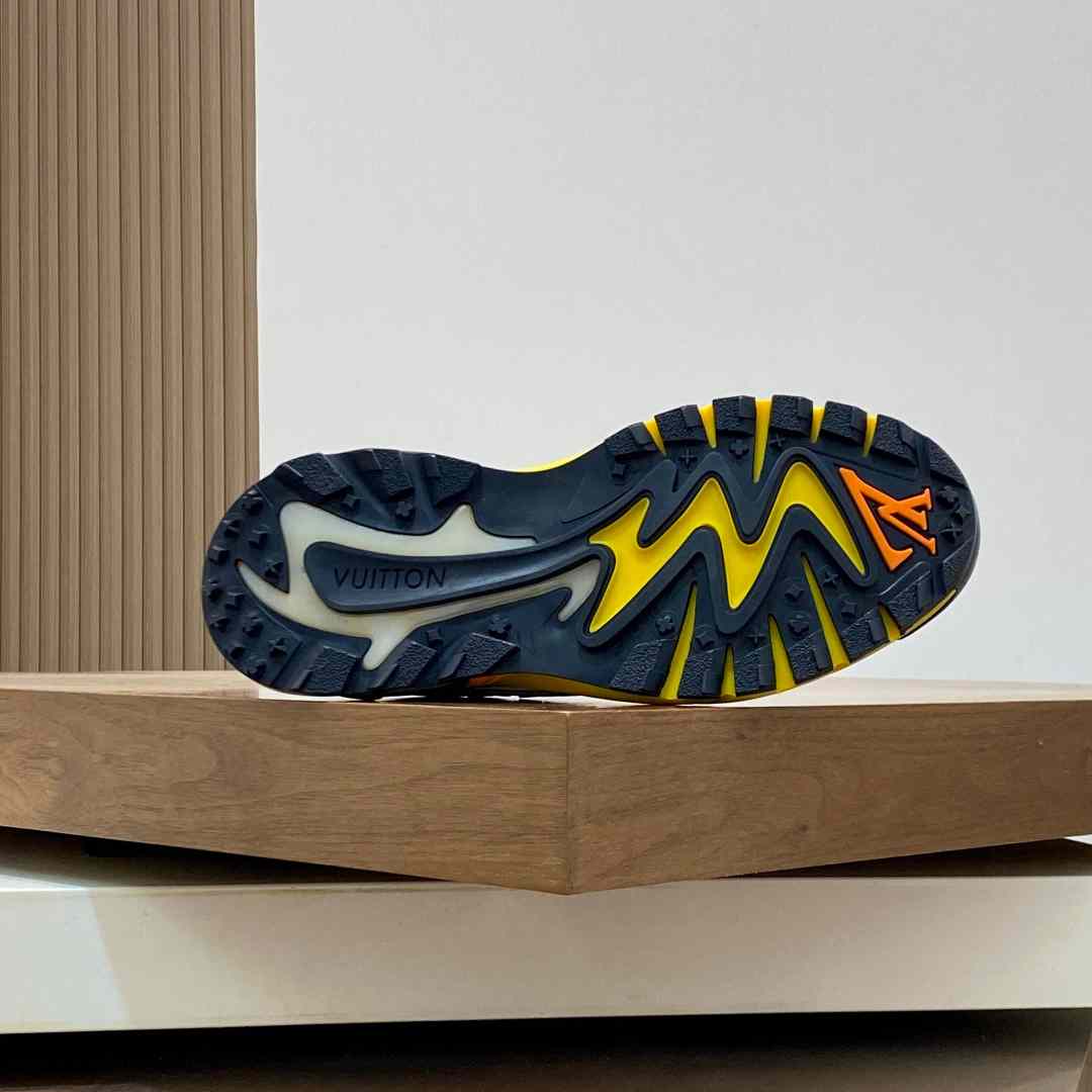 Louis Vuitton  Runner Tatic Sneaker  - DopestKickz