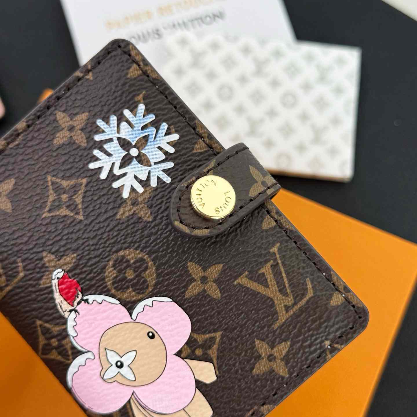 Louis Vuitton Mattifying Paper Case - DopestKickz