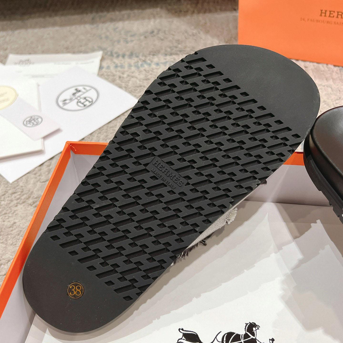 Hermes Chypre Sandal - DopestKickz