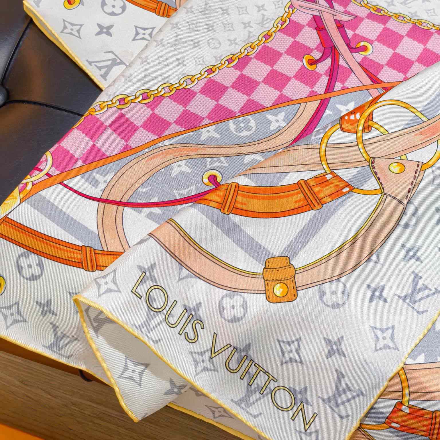 Louis Vuitton Flower And Straps Square 90 M94977 - DopestKickz