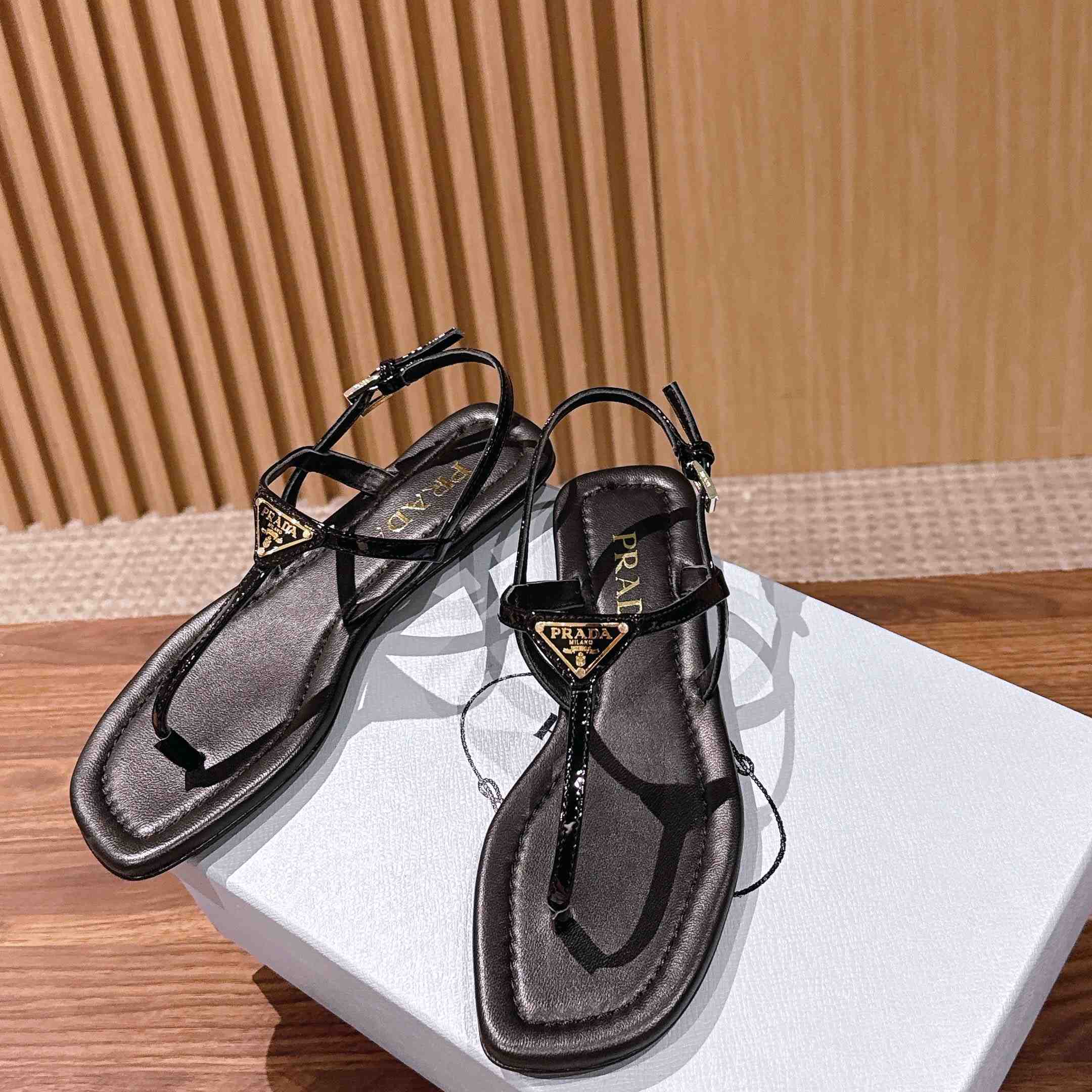Prada Patent Leather Thong Sandals - DopestKickz