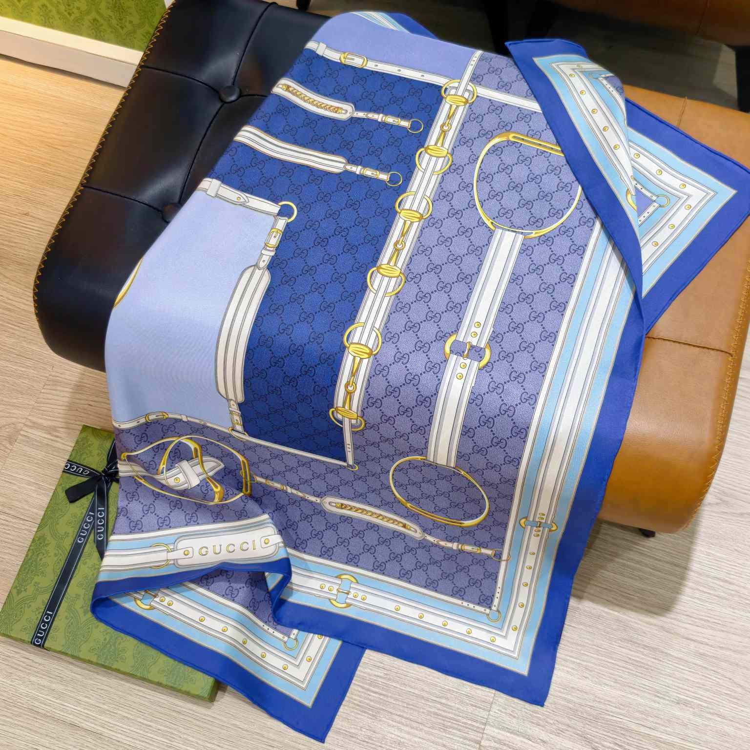 Gucci Printed Silk Twill Carré - DopestKickz