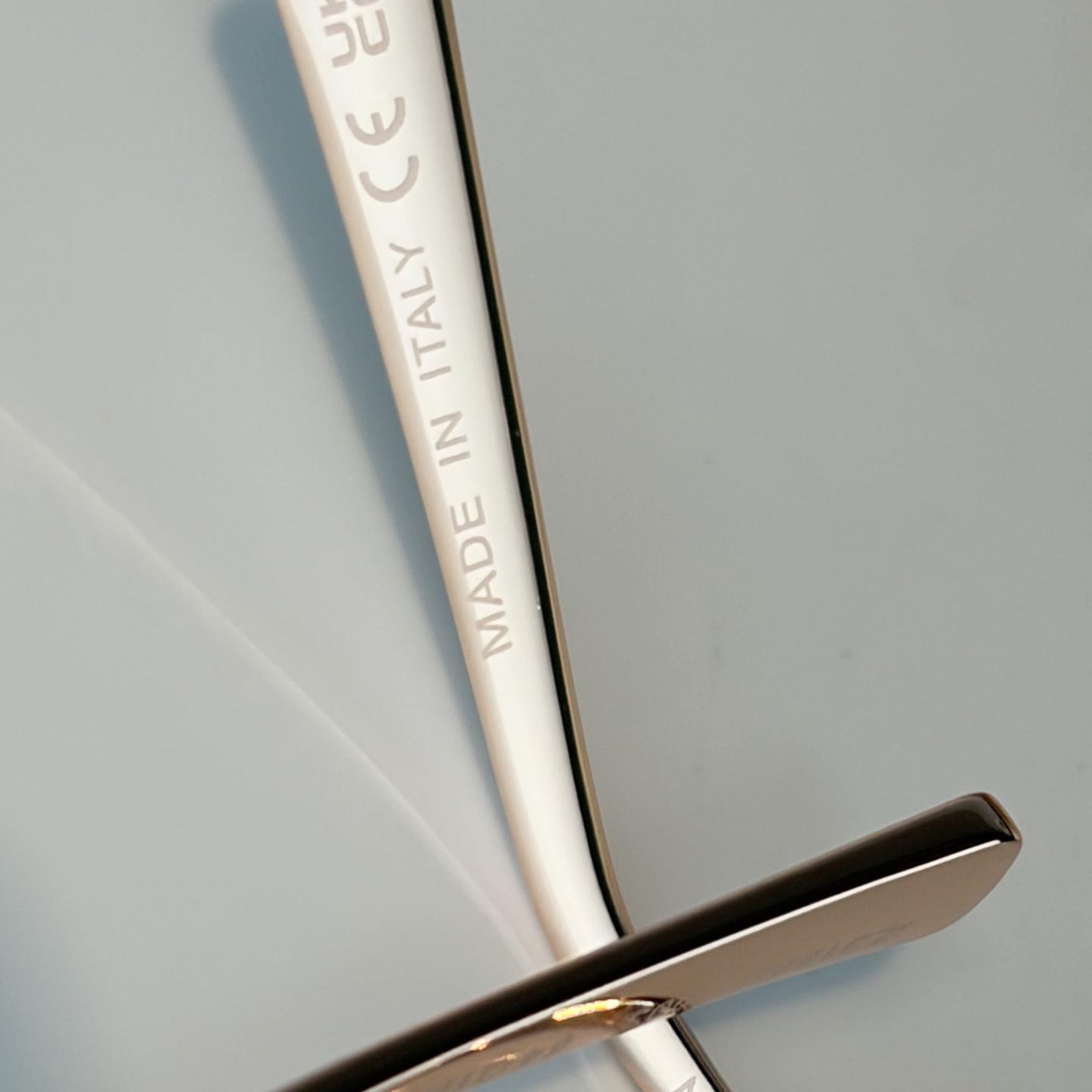 Louis Vuitton Z3166U Sunglasses    - DopestKickz