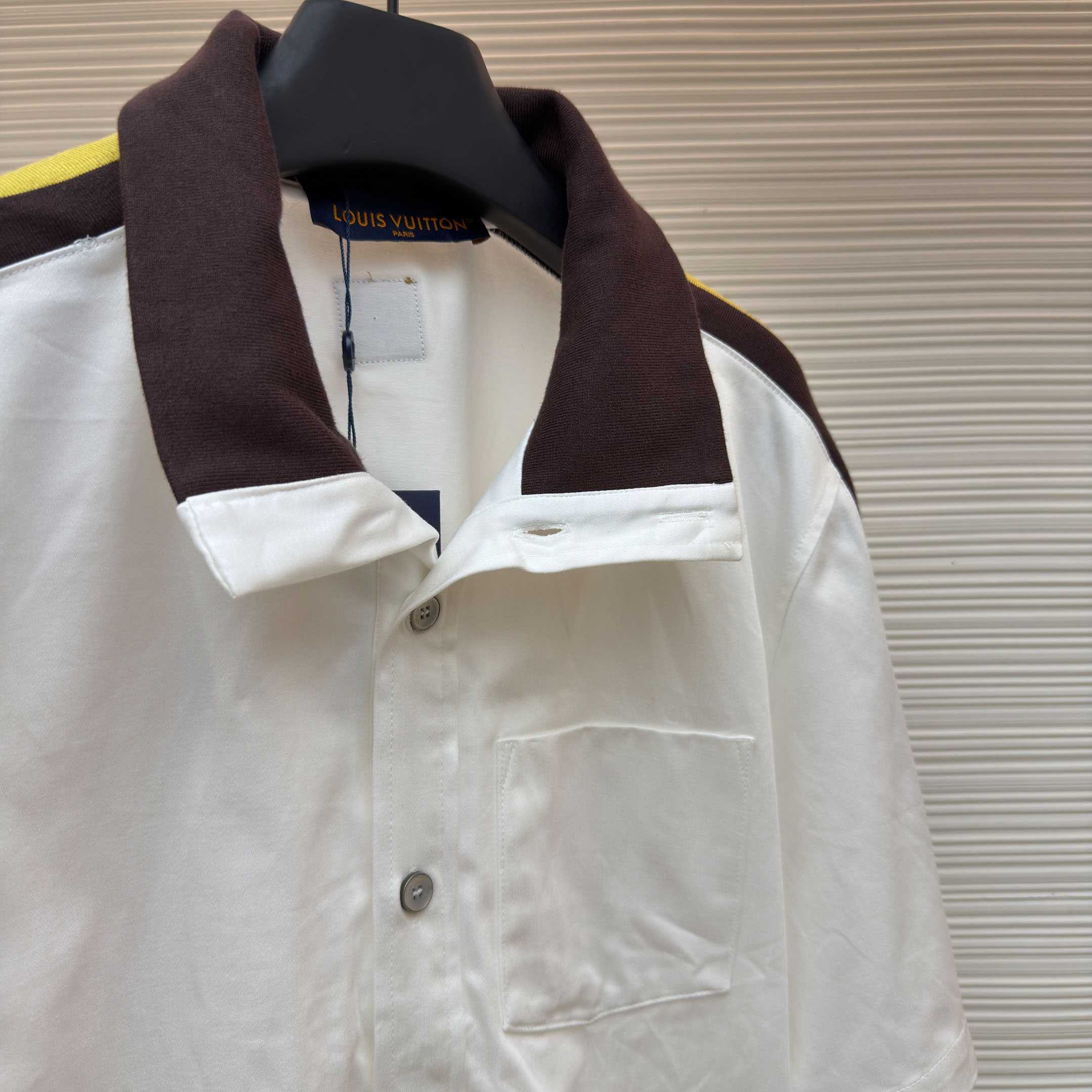 Louis Vuitton Bicolor Warm Up Short-Sleeved Shirt 1AJRET - DopestKickz