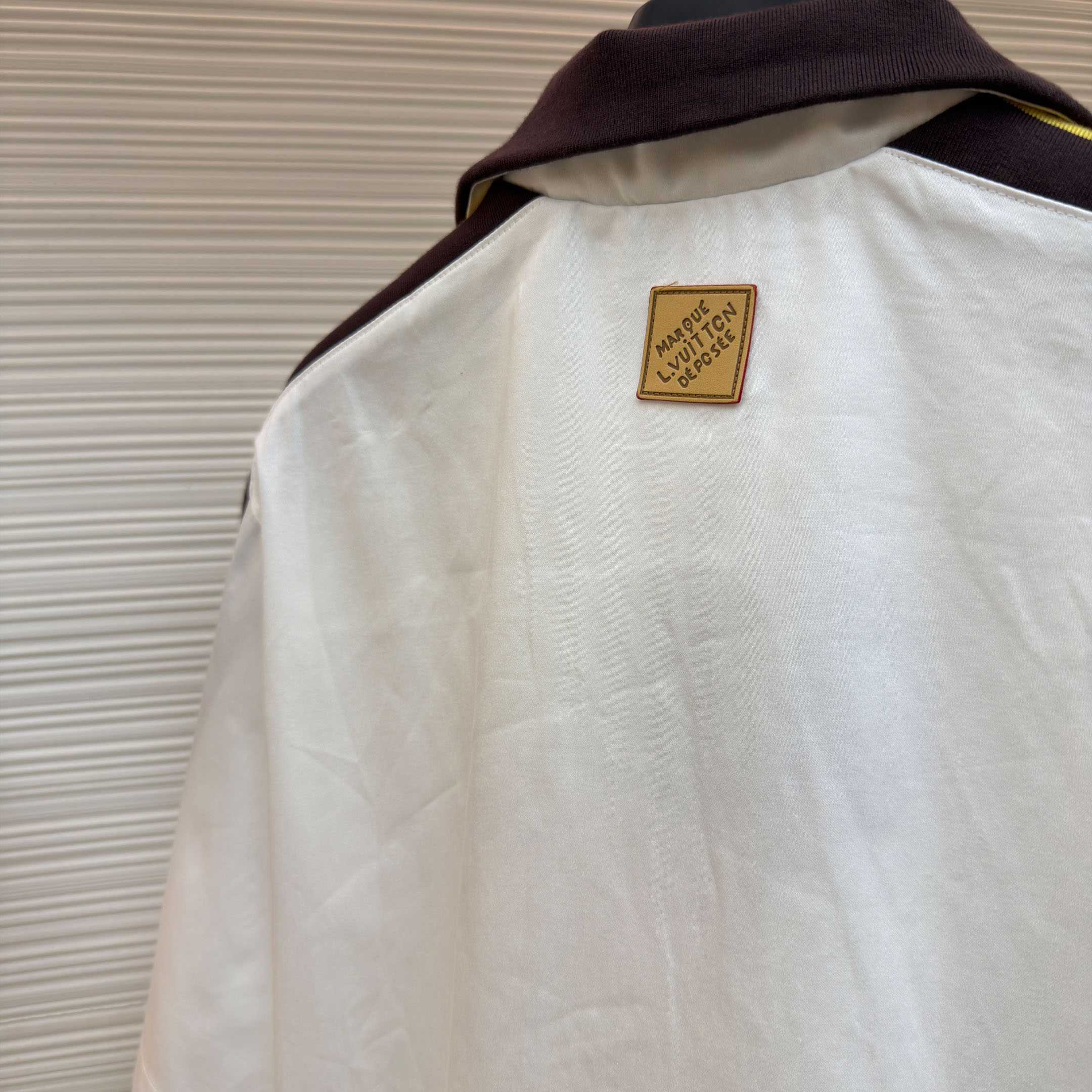 Louis Vuitton Bicolor Warm Up Short-Sleeved Shirt 1AJRET - DopestKickz
