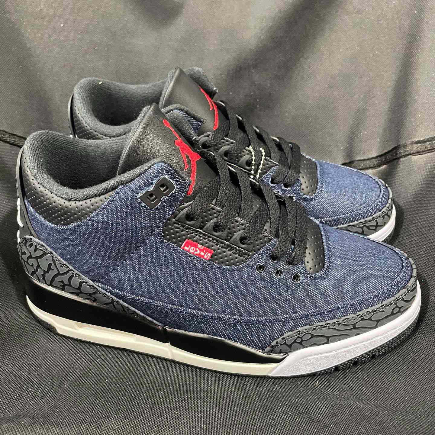 Jordan × Levi's Air Jordan 3 Retro SP  IH7959-400 - DopestKickz
