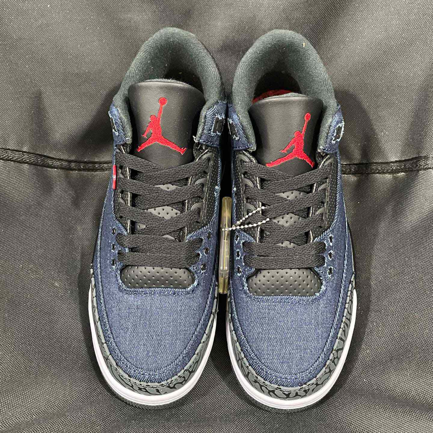 Jordan × Levi's Air Jordan 3 Retro SP  IH7959-400 - DopestKickz