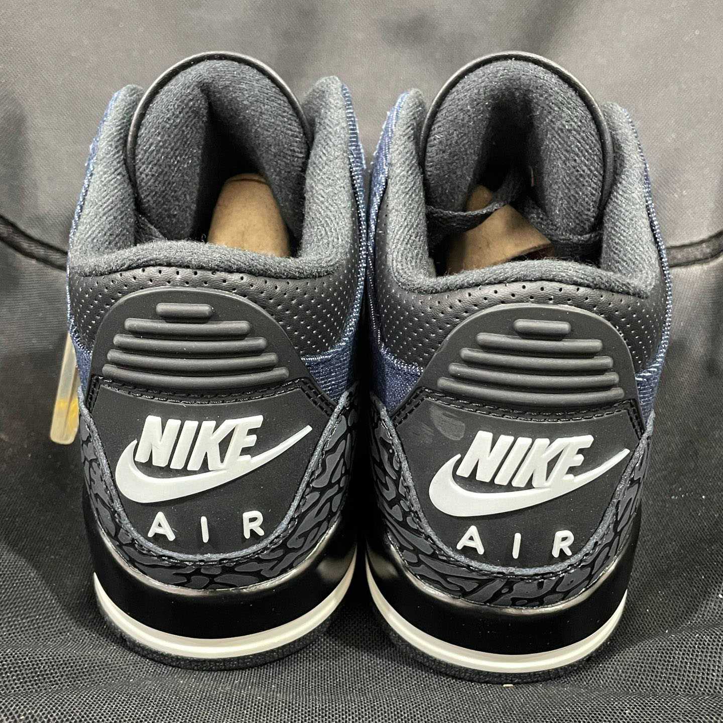 Jordan × Levi's Air Jordan 3 Retro SP  IH7959-400 - DopestKickz