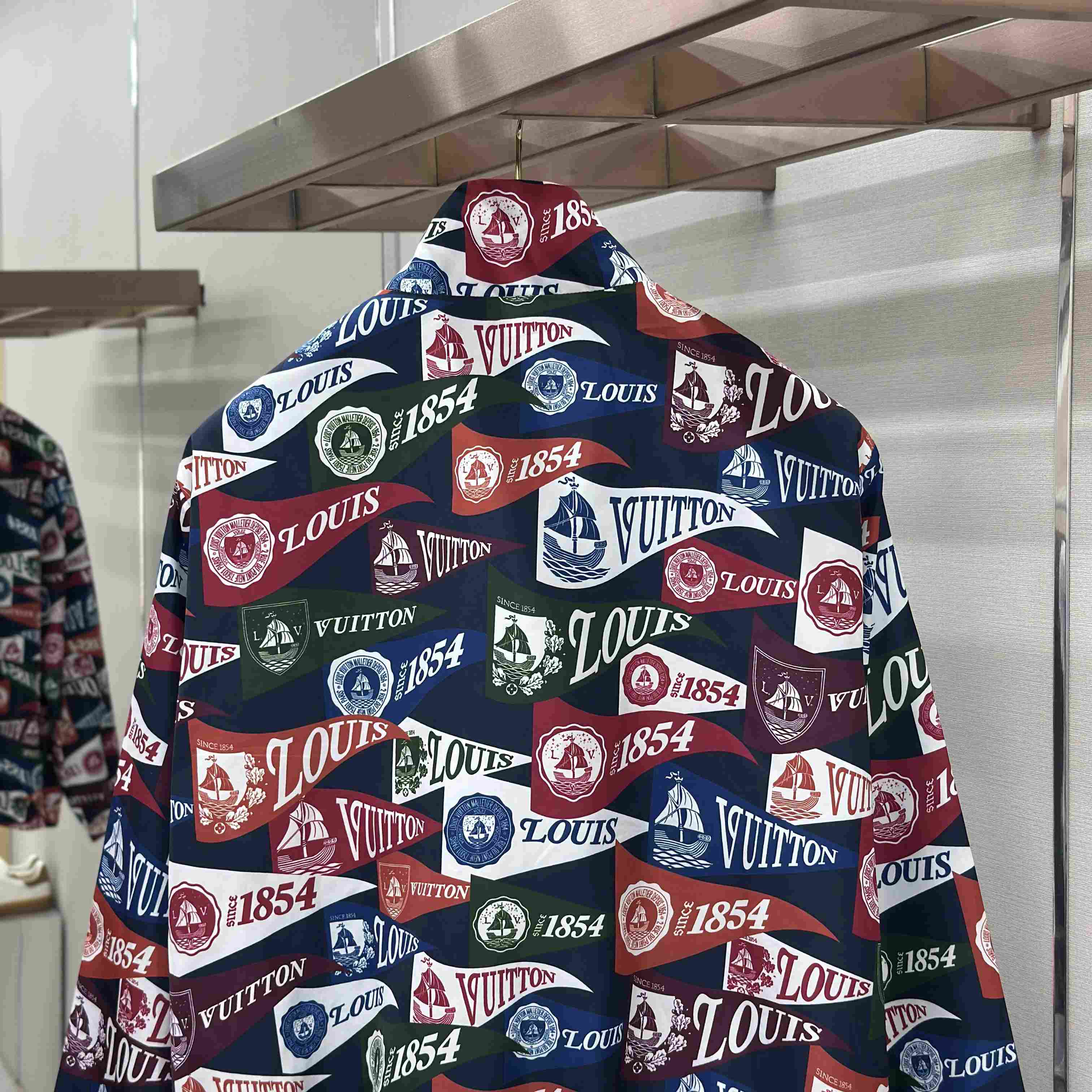 Louis Vuitton Graphic Windbreaker 1AIJRA - DopestKickz