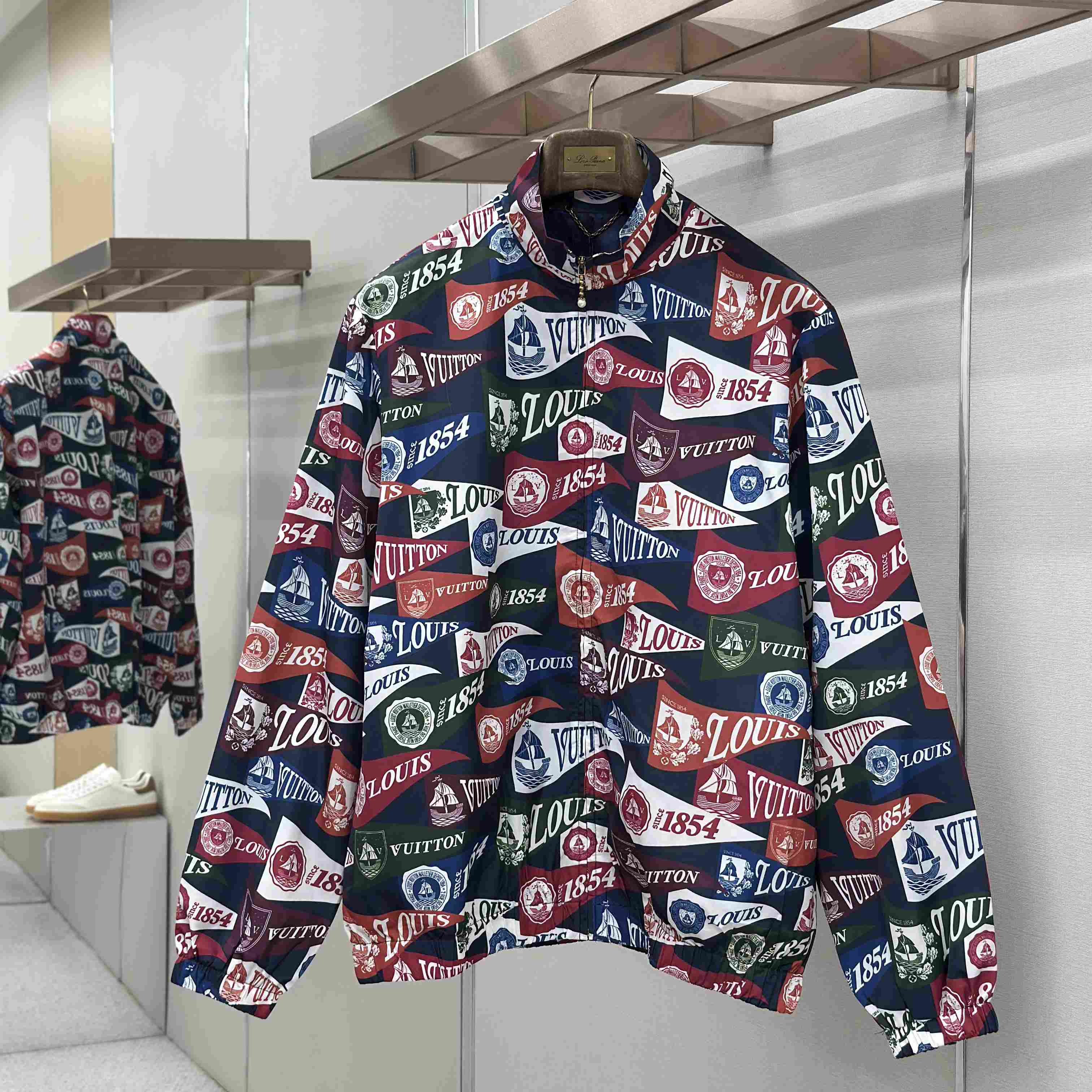Louis Vuitton Graphic Windbreaker 1AIJRA - DopestKickz