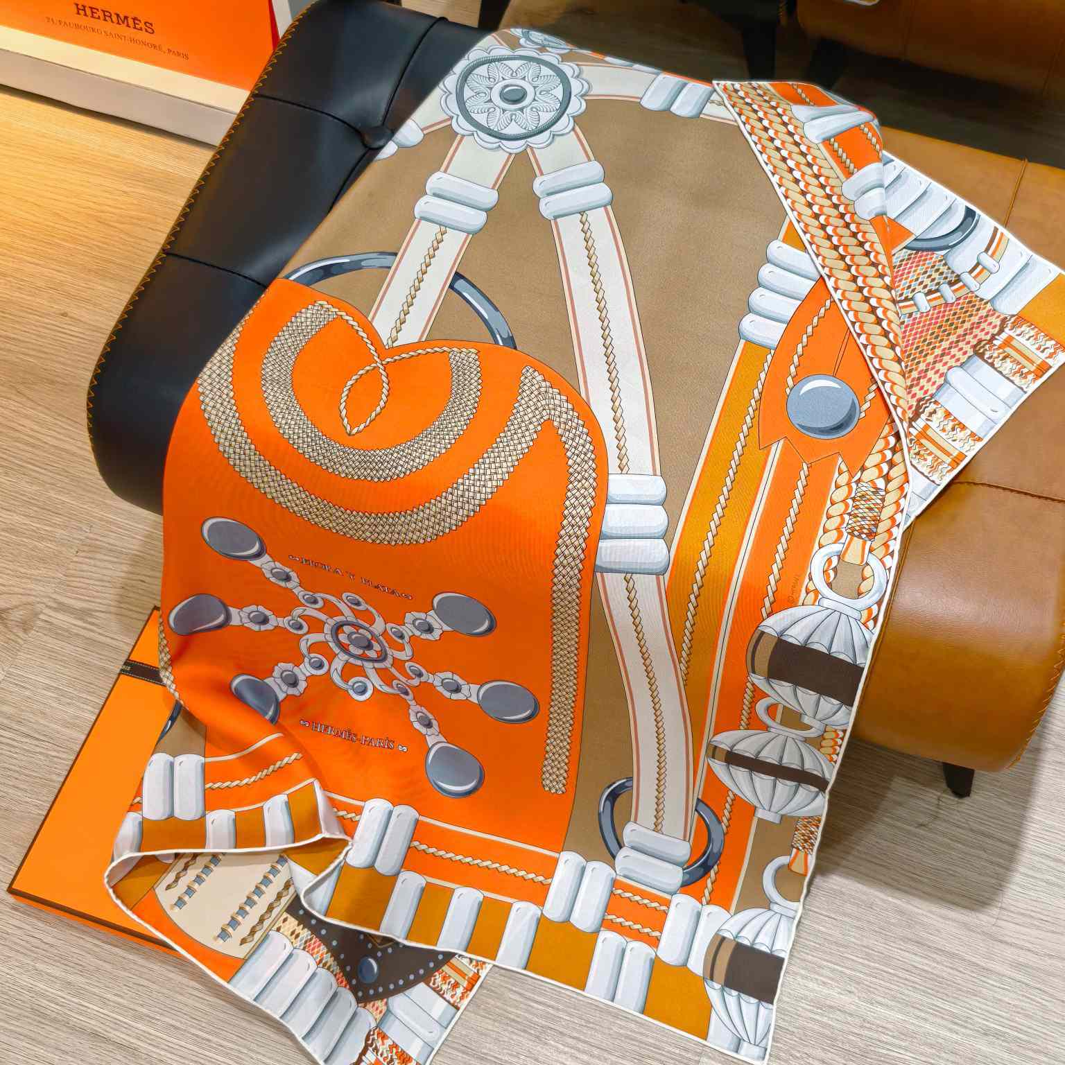 Hermes Flora Y Plata Scarf 90 - DopestKickz