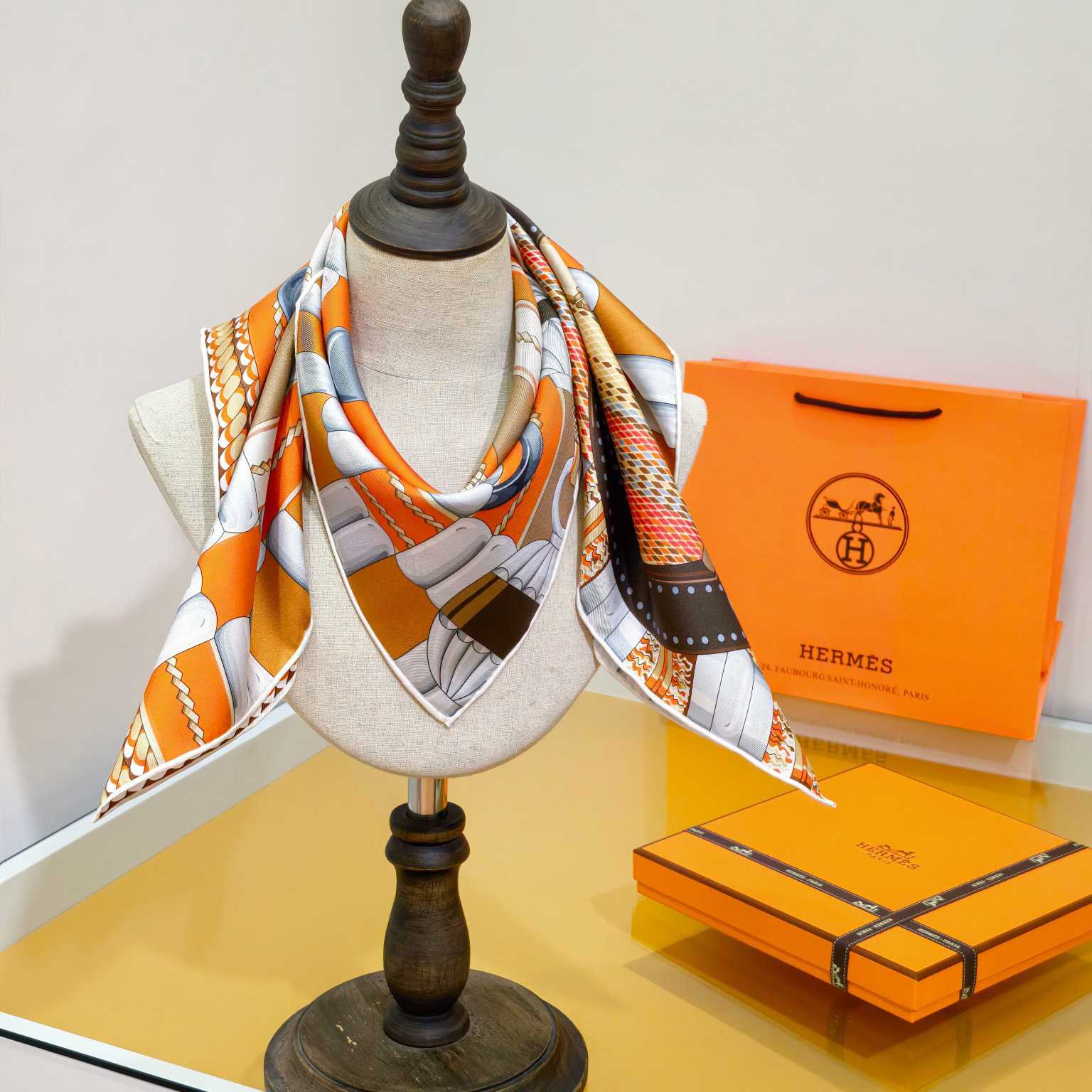 Hermes Flora Y Plata Scarf 90 - DopestKickz