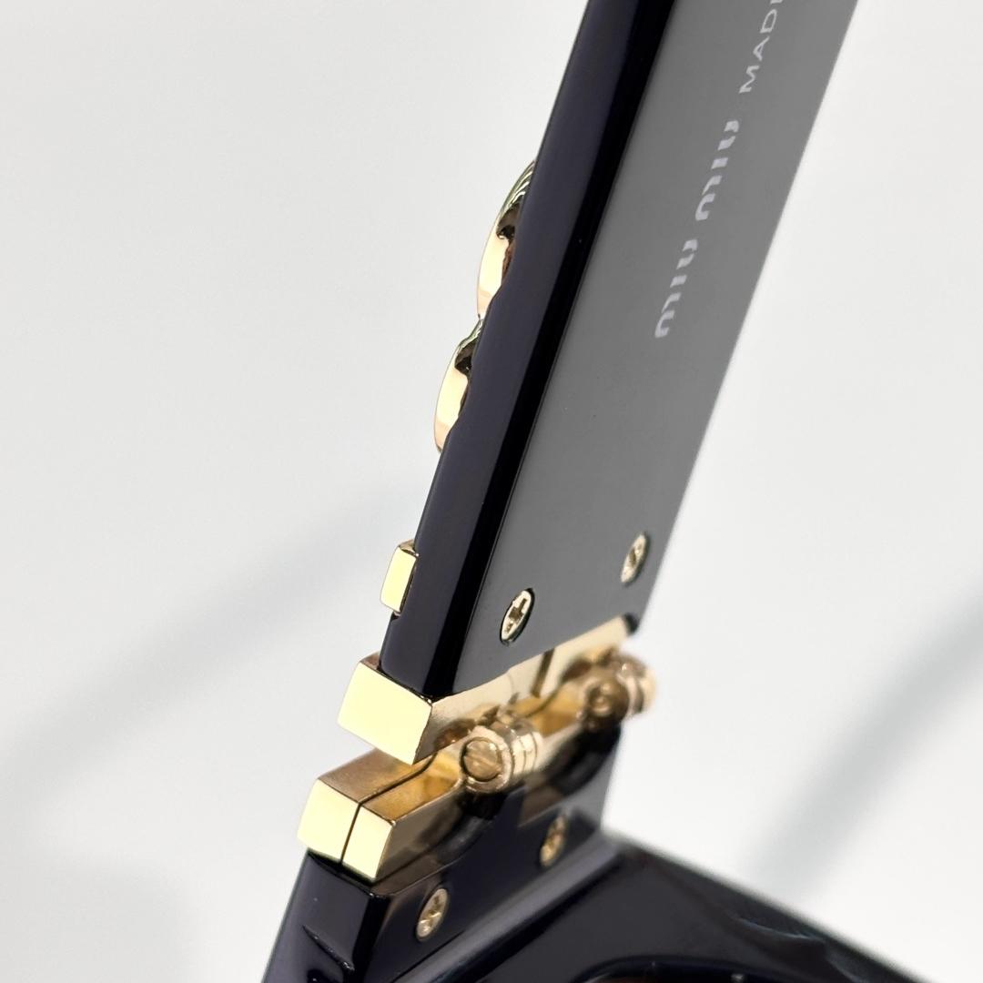 Miu Miu SMU 11WS Sunglasses - DopestKickz