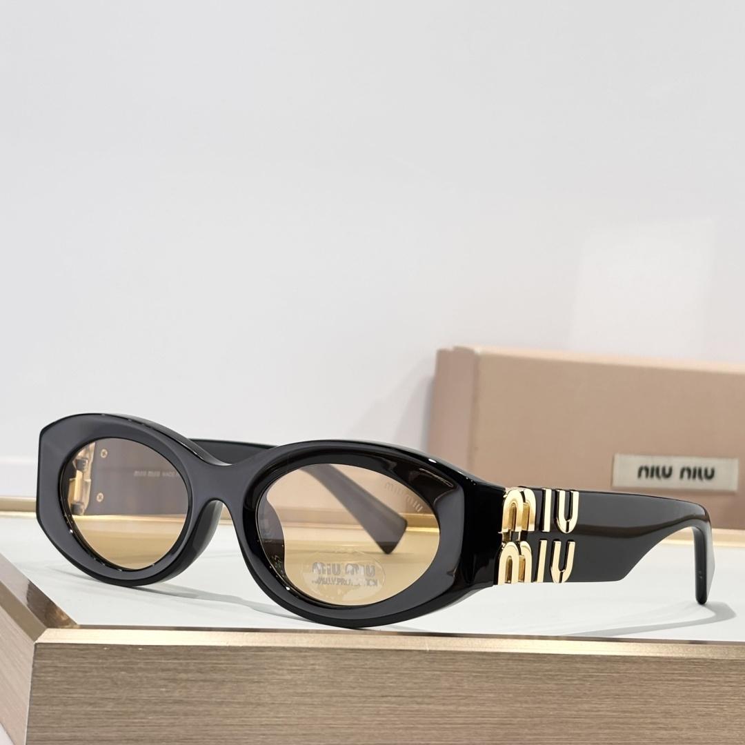 Miu Miu SMU 11WS Sunglasses - DopestKickz