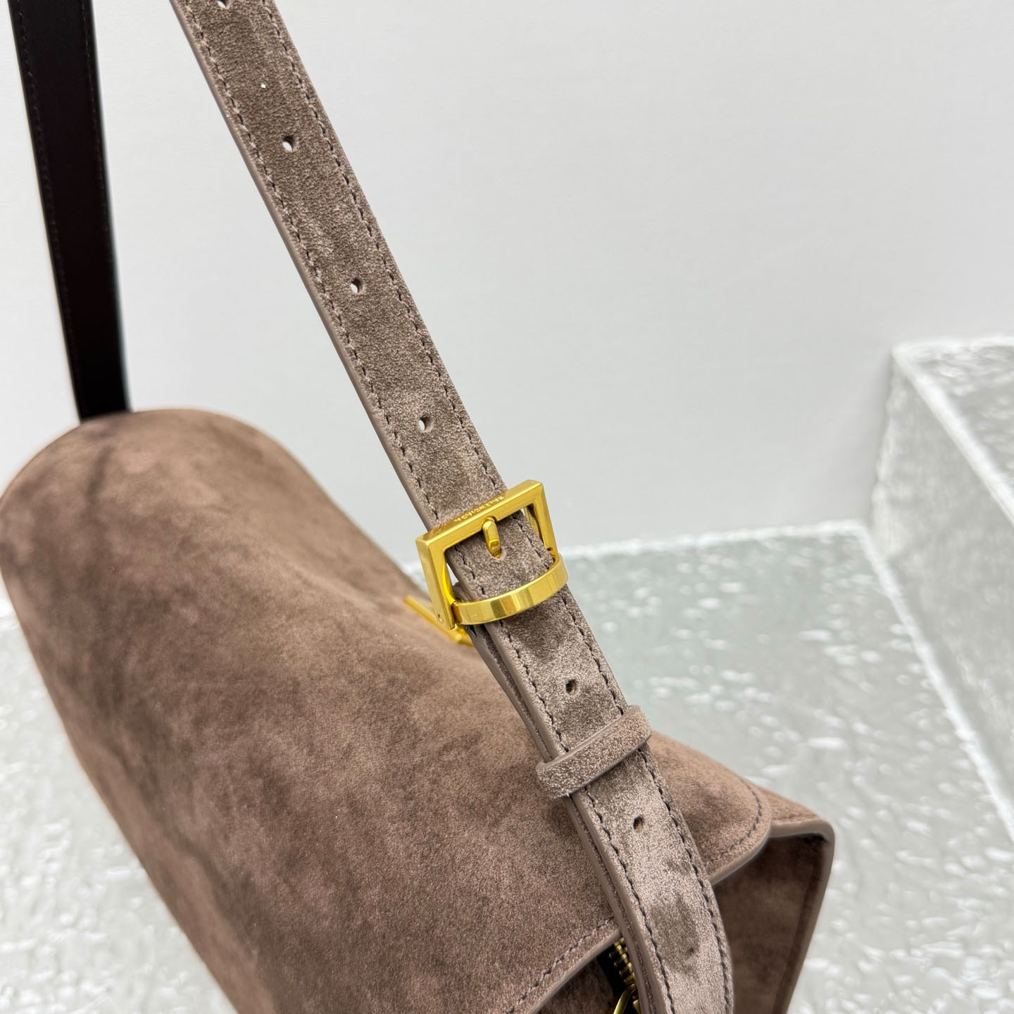 Balenciaga  Le 7 Shoulder Bag Medium In Moka - DopestKickz