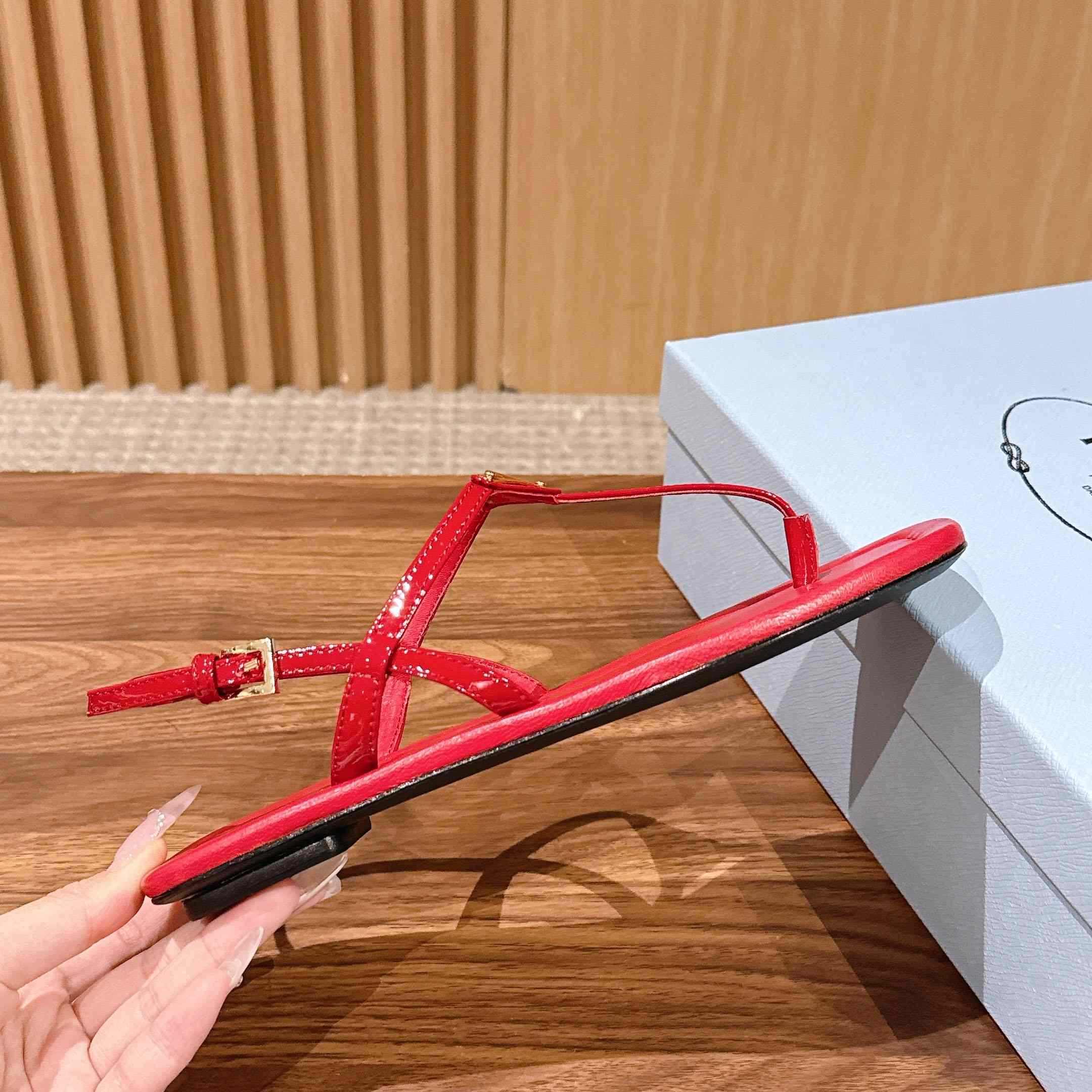 Prada Patent Leather Thong Sandals - DopestKickz