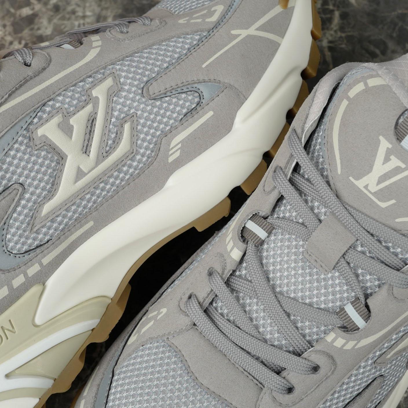 Louis Vuitton LV Tatic Runner Sneaker 1AKC3L - DopestKickz