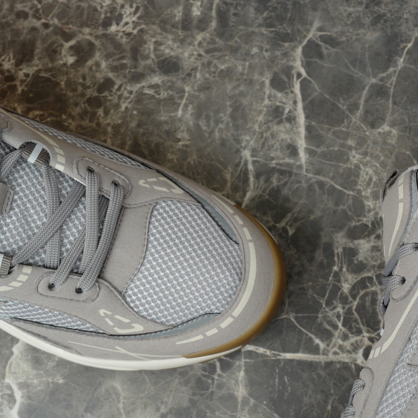 Louis Vuitton LV Tatic Runner Sneaker 1AKC3L - DopestKickz