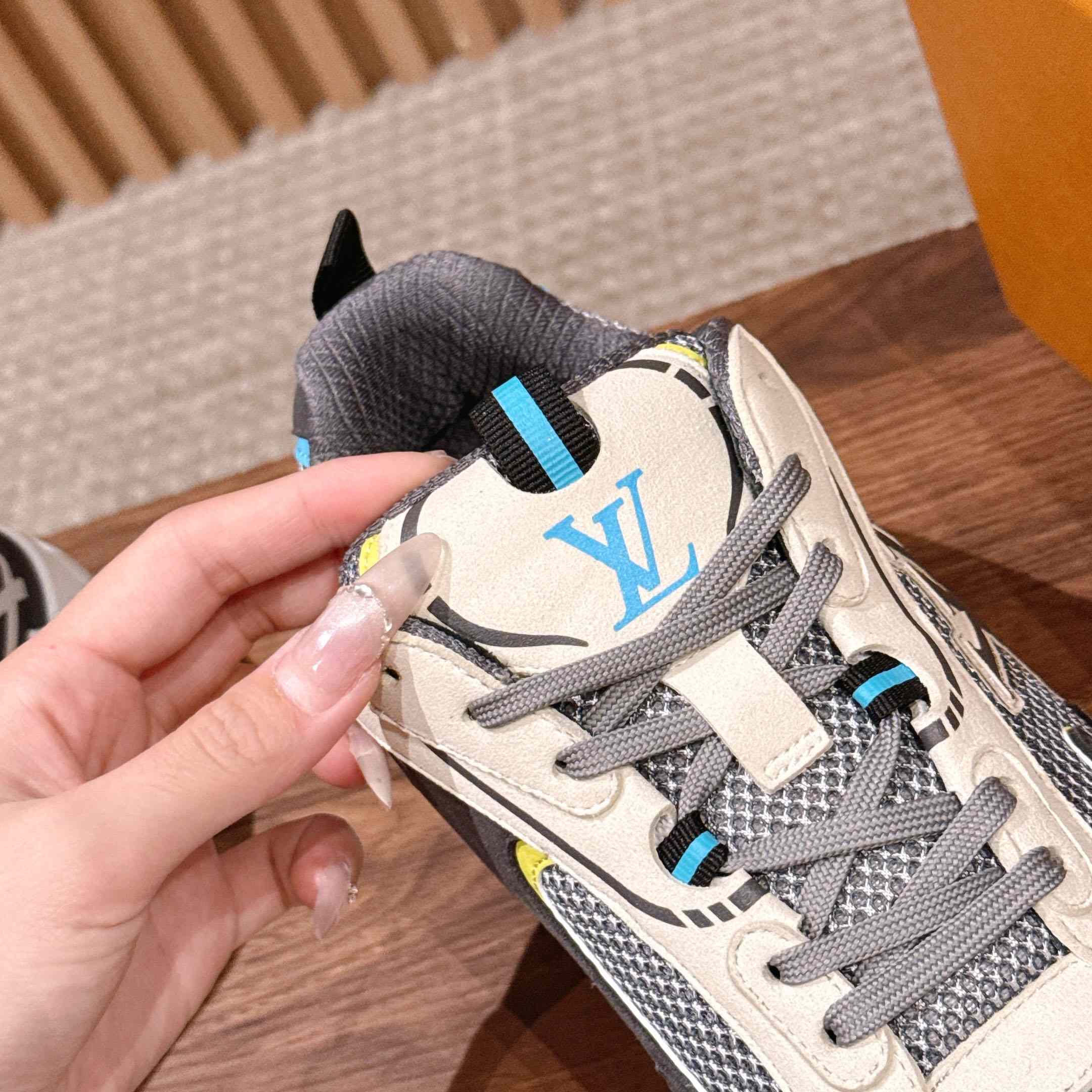 Louis Vuitton LV Tatic Runner Sneaker 1AKC43 - DopestKickz