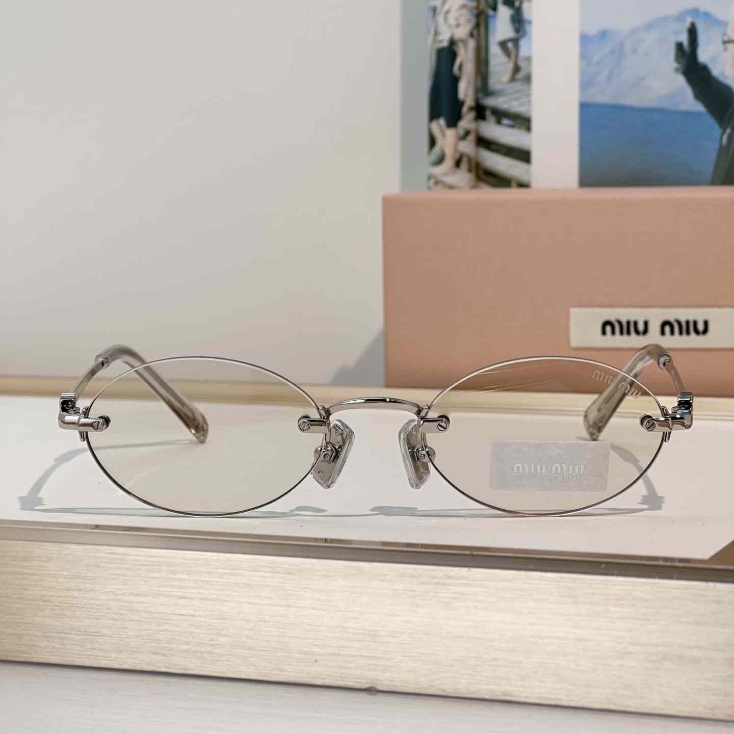 Miu Miu SMUA54S Sunglasses - DopestKickz