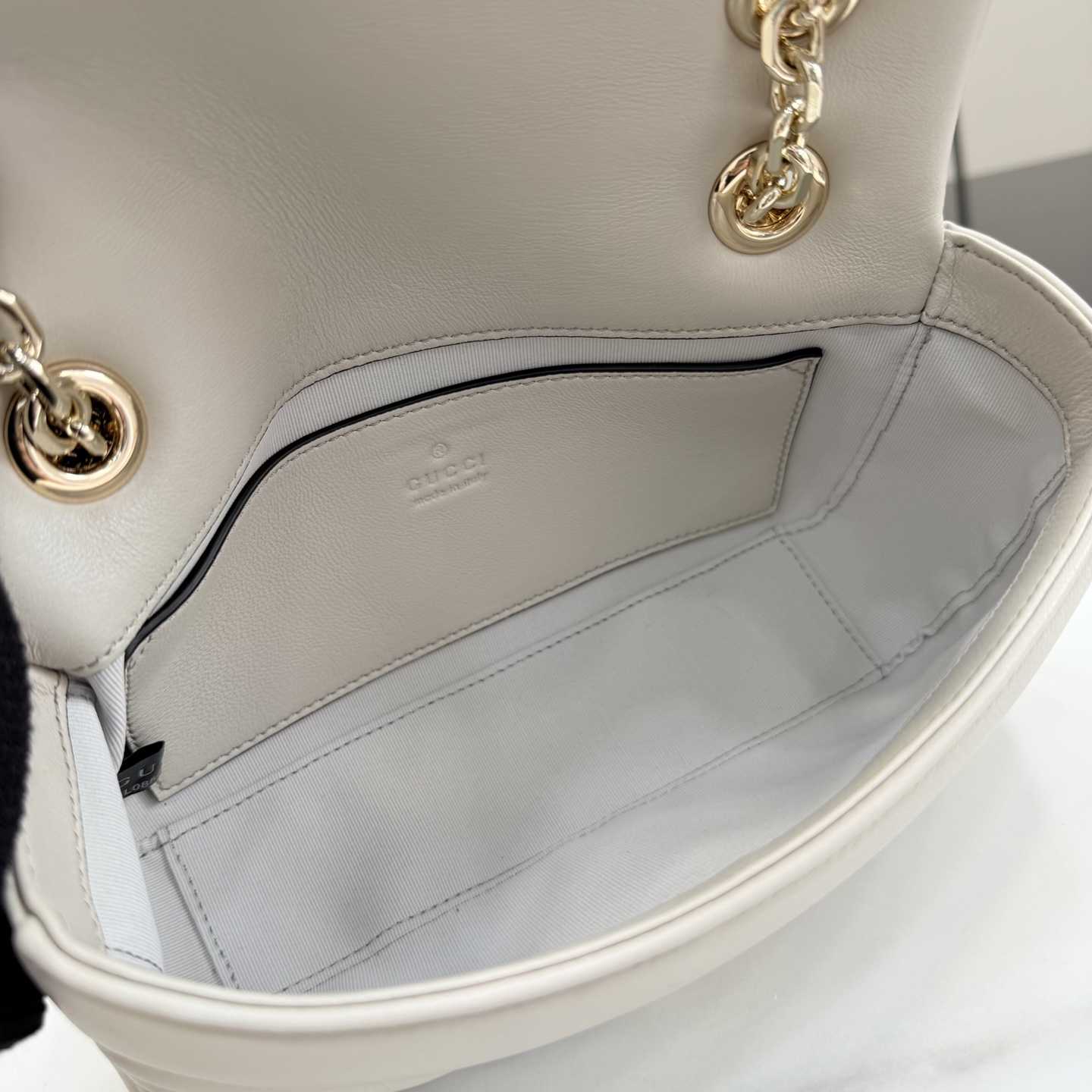Gucci GG Marmont Small Shoulder Bag - DopestKickz