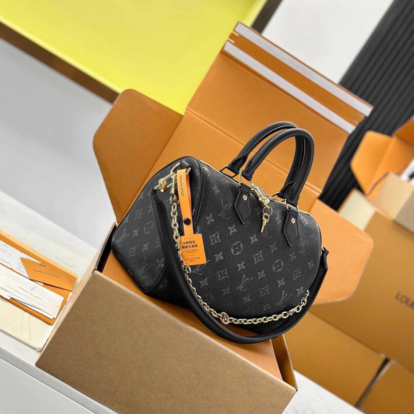 Louis Vuitton Speedy Bandoulière 25 M26486 - DopestKickz