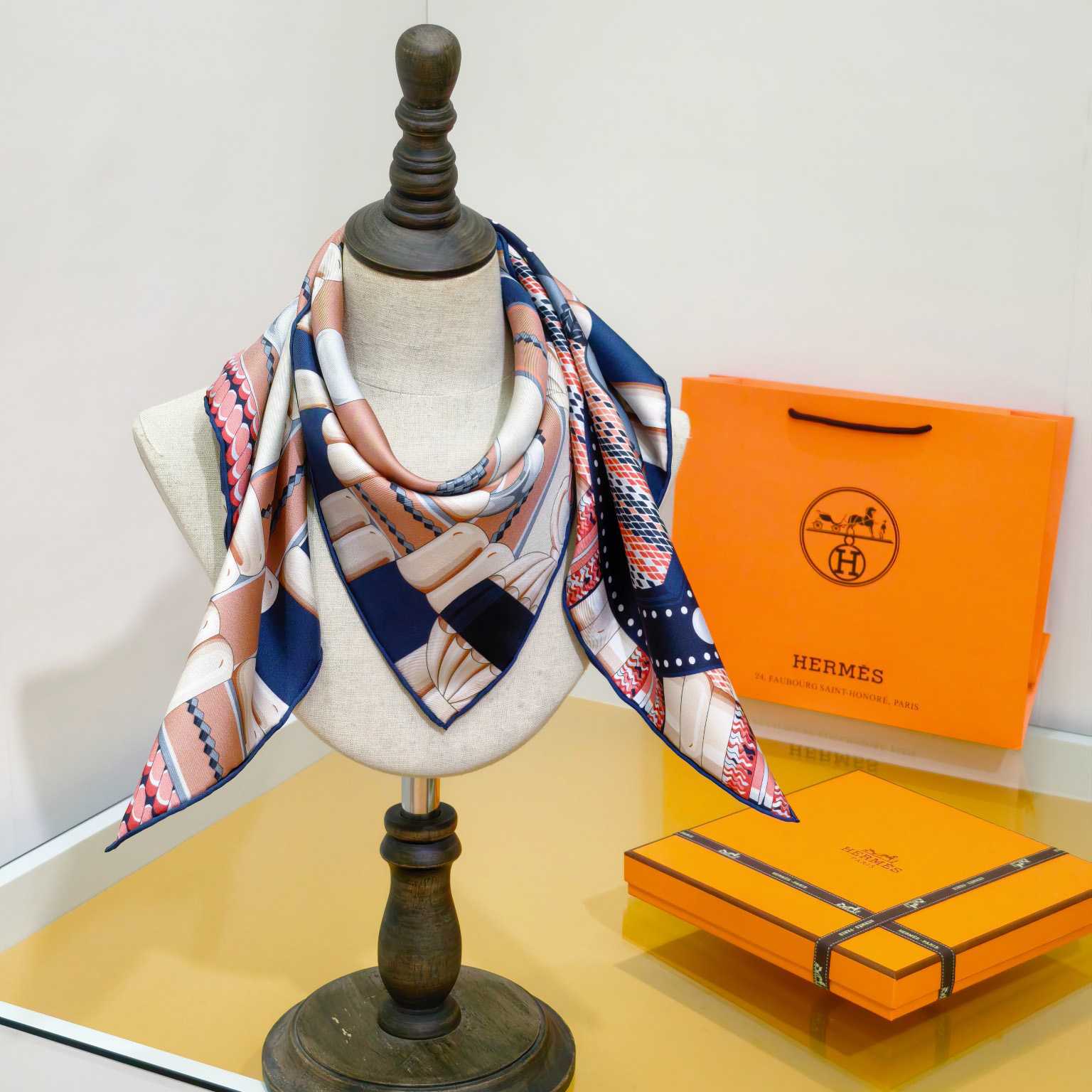 Hermes Flora Y Plata Scarf 90 - DopestKickz