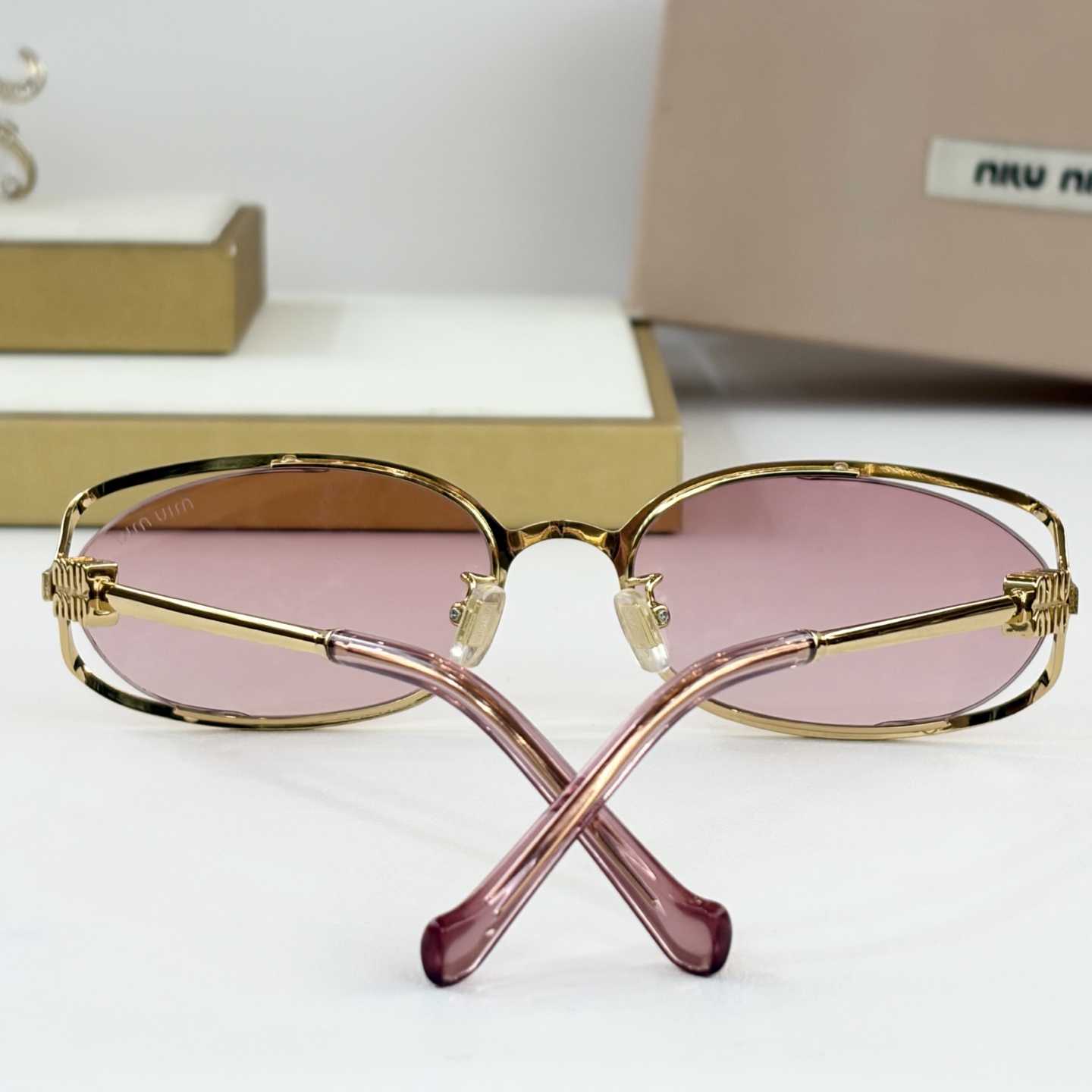 Miu Miu SMU58YSunglasses - DopestKickz