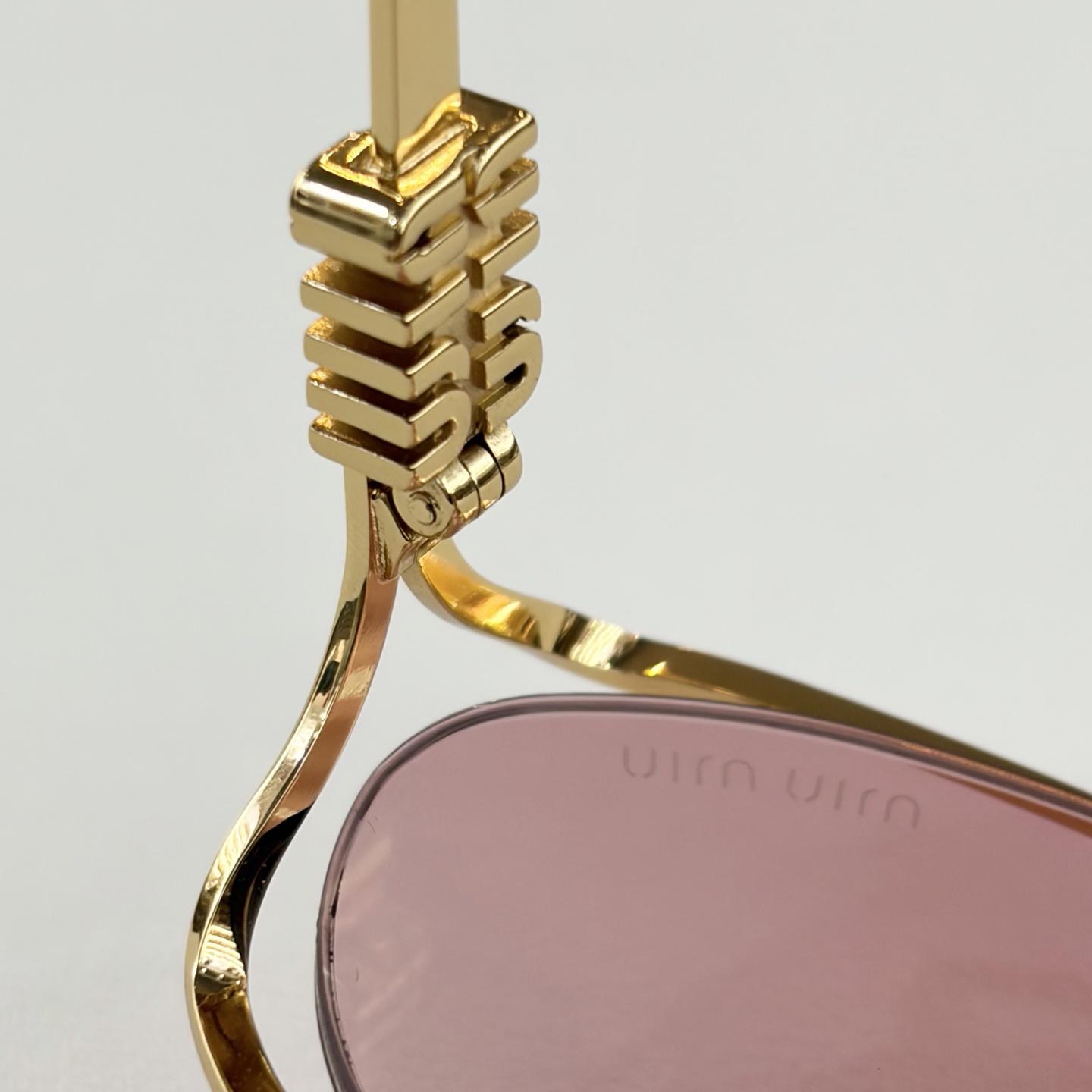 Miu Miu SMU58YSunglasses - DopestKickz