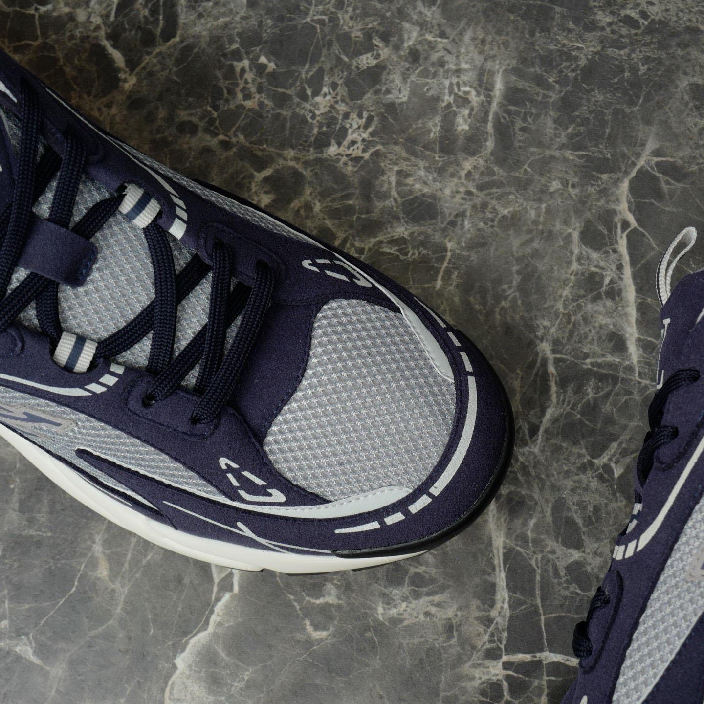 Louis Vuitton LV Tatic Runner Sneaker 1AKC4F - DopestKickz