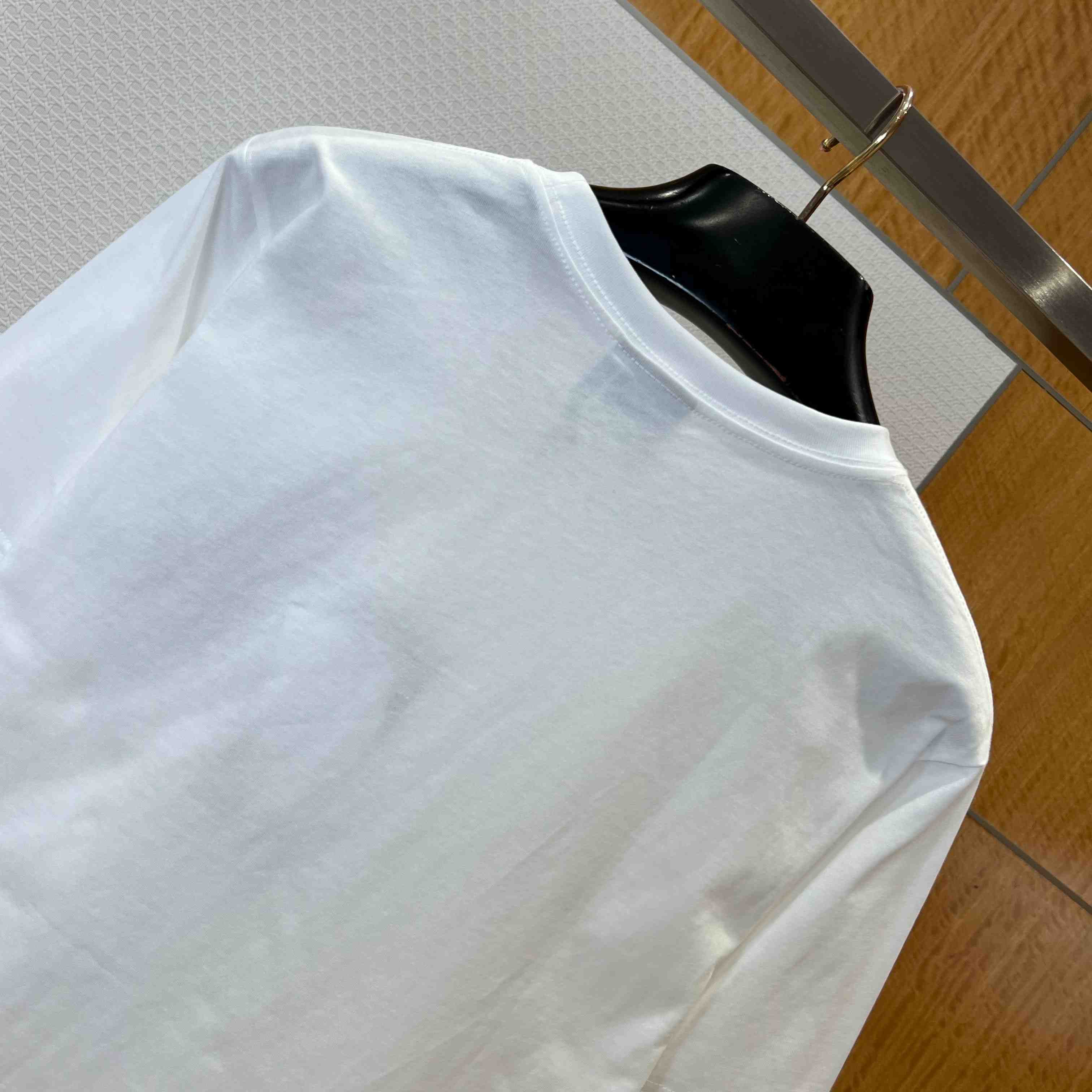 Dior T-Shirt With Dior Blason Embroidery, Relaxed Fit - DopestKickz