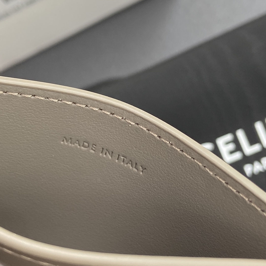Celine Card Holder Triomphe In Shiny Calfskin  - DopestKickz
