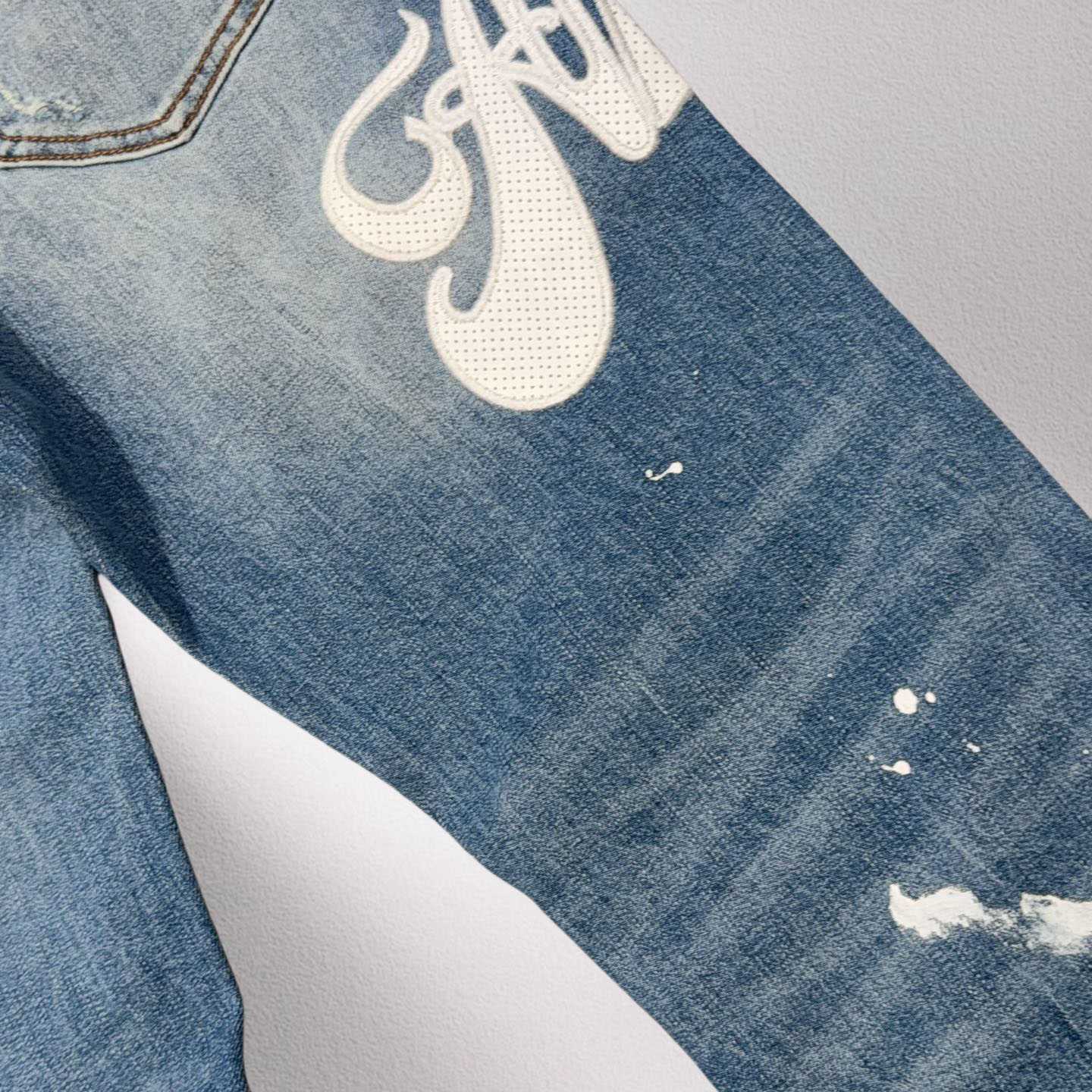 Amiri Jeans GR8349 - DopestKickz