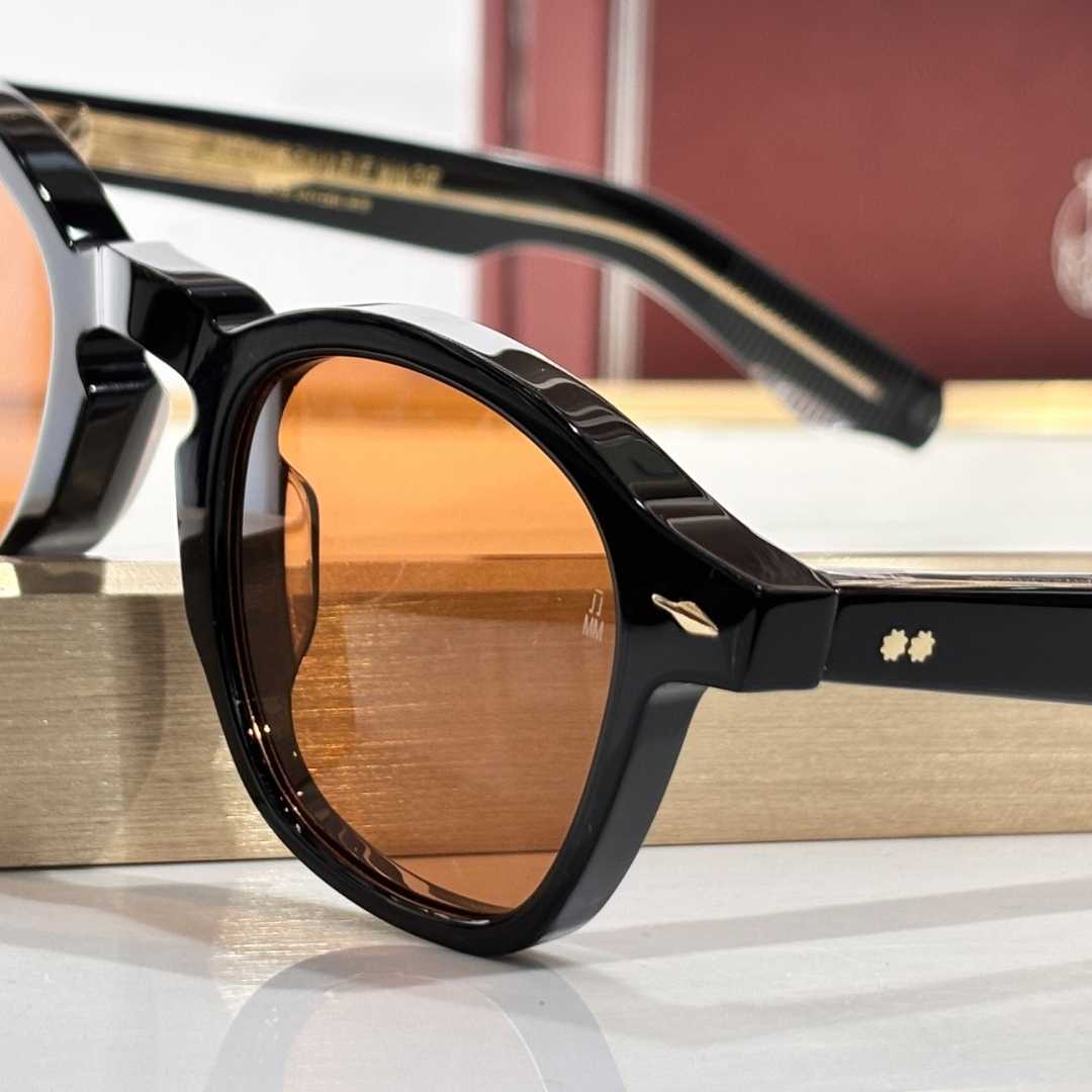 Jacquemus Zephirin Sunglasses - DopestKickz