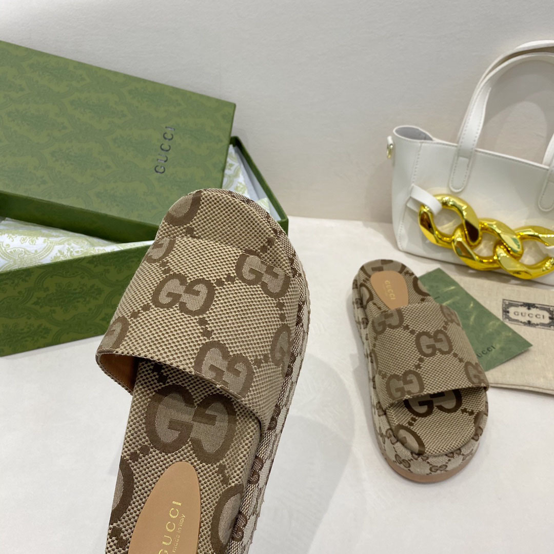  Gucci Wmns GG Lame Platform Slide Sandal 'Camel Monogram' - DopestKickz