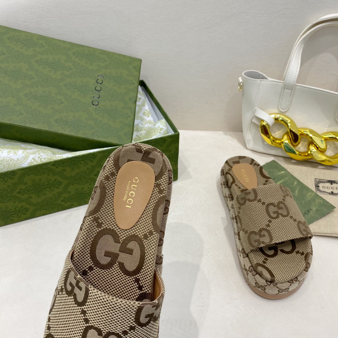  Gucci Wmns GG Lame Platform Slide Sandal 'Camel Monogram' - DopestKickz