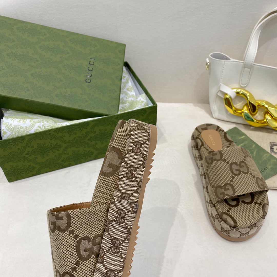  Gucci Wmns GG Lame Platform Slide Sandal 'Camel Monogram' - DopestKickz