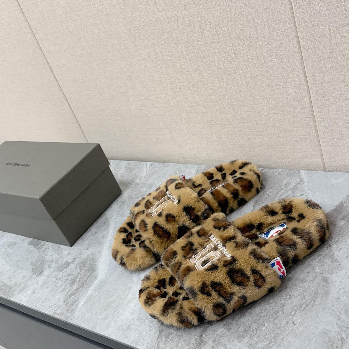 Balenciaga | Nba Collaboration Furry Open Mule - DopestKickz