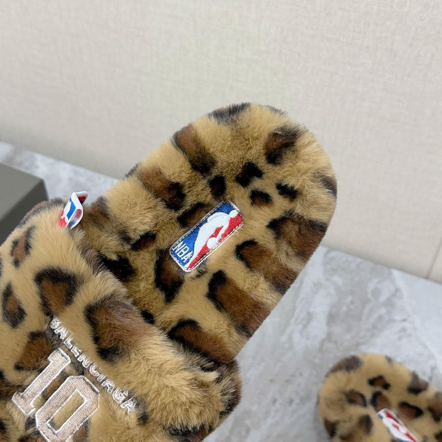 Balenciaga | Nba Collaboration Furry Open Mule - DopestKickz