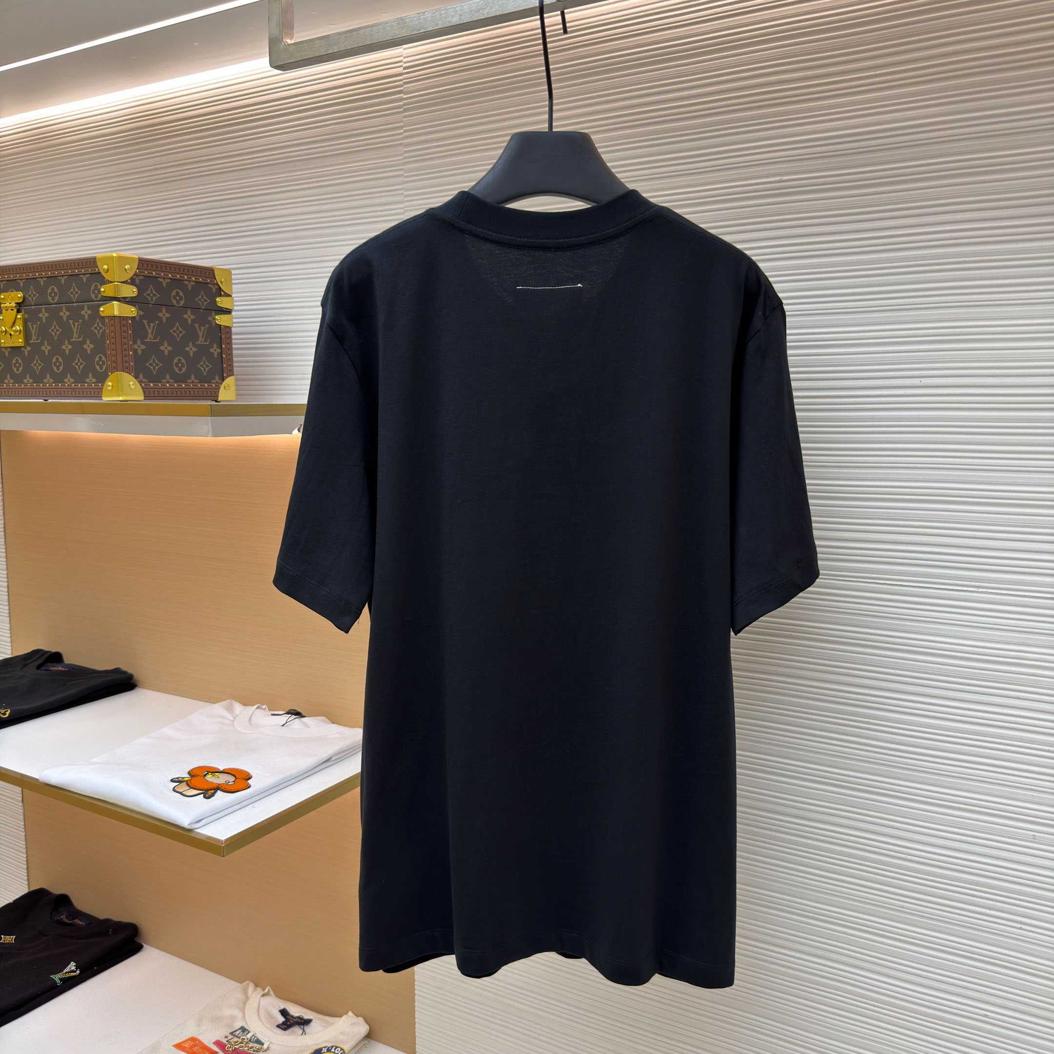Maison Margiela Black Label Patch T-shirt - DopestKickz
