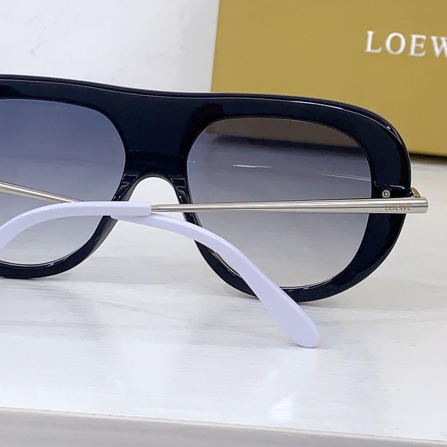 Loewe LW40186I Sunglasses  - DopestKickz