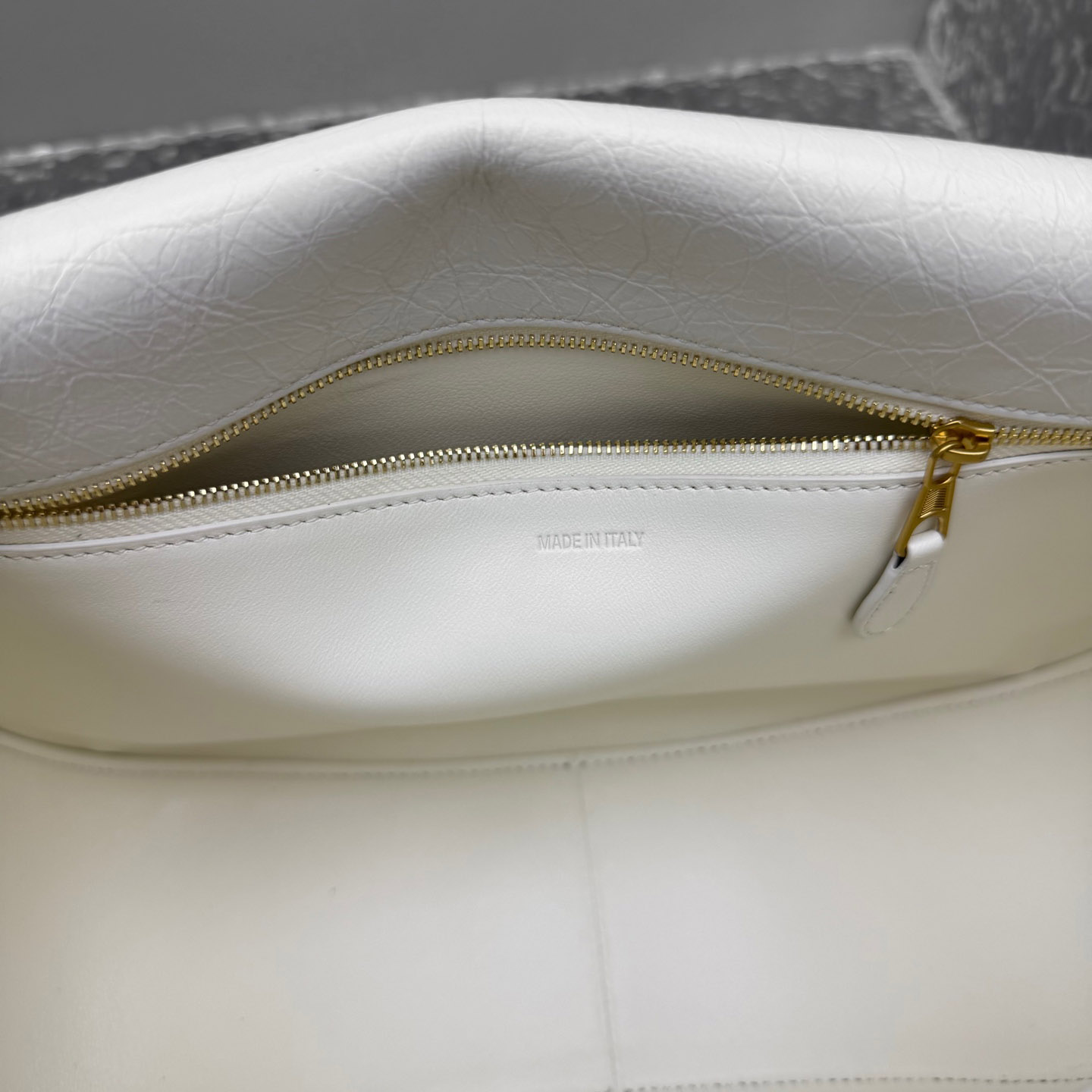 Balenciaga  Clicca Shoulder Bag - DopestKickz