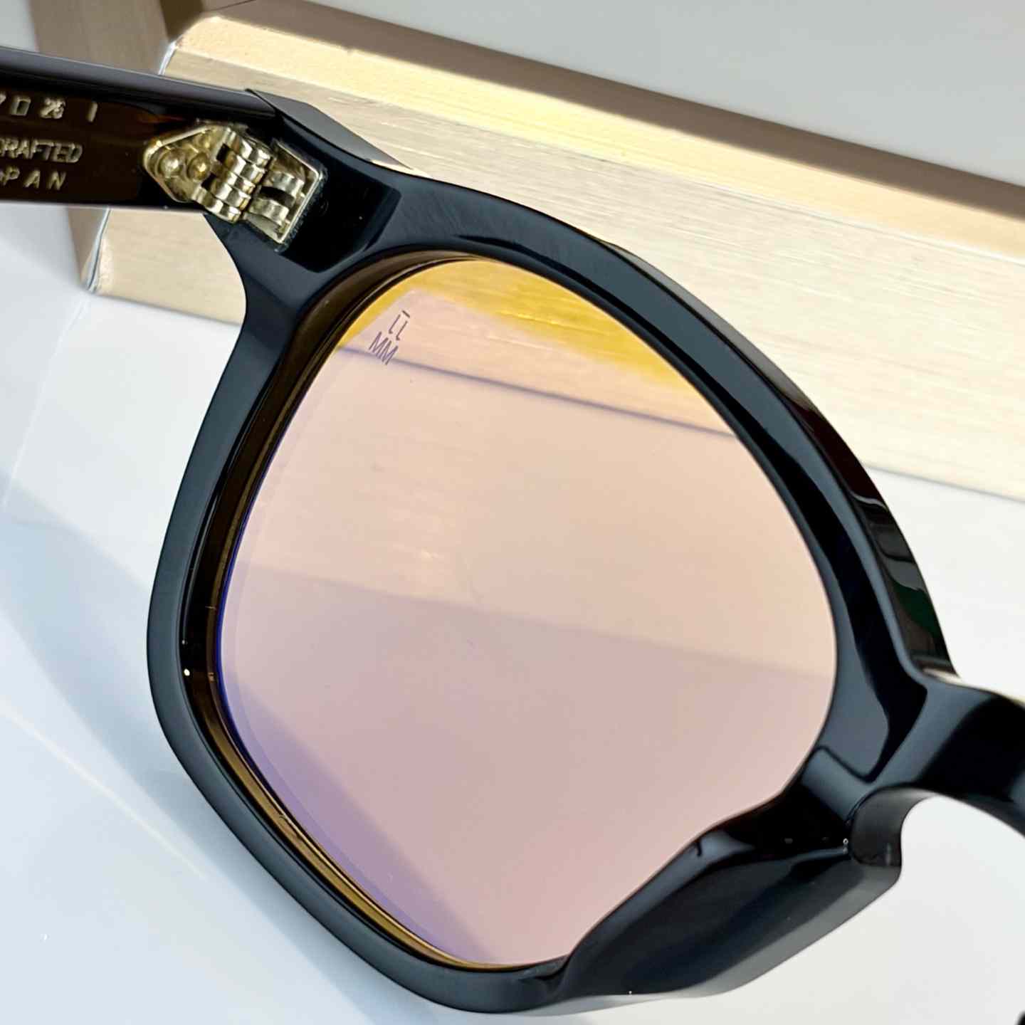 Jacquemus Zephirin Sunglasses - DopestKickz