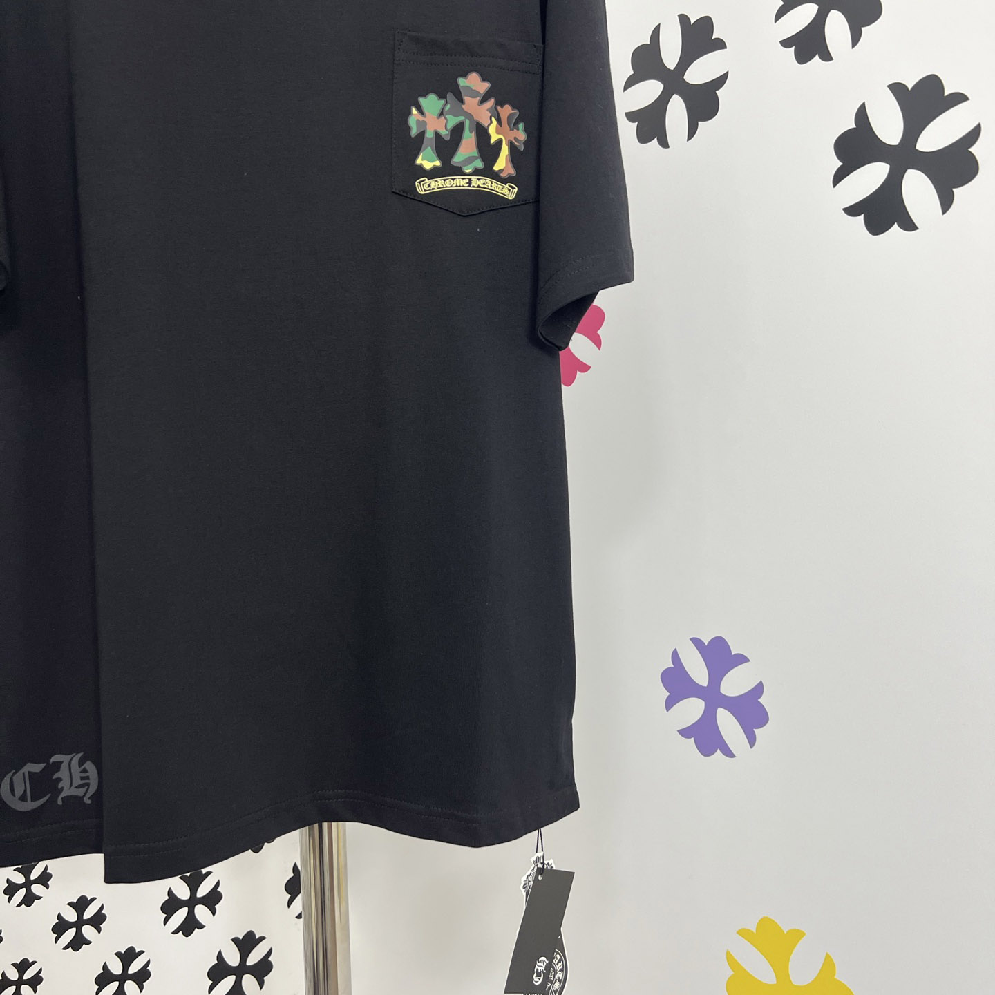 Chrome Hearts Camouflage Cemetery Cross Pocket Tee - DopestKickz