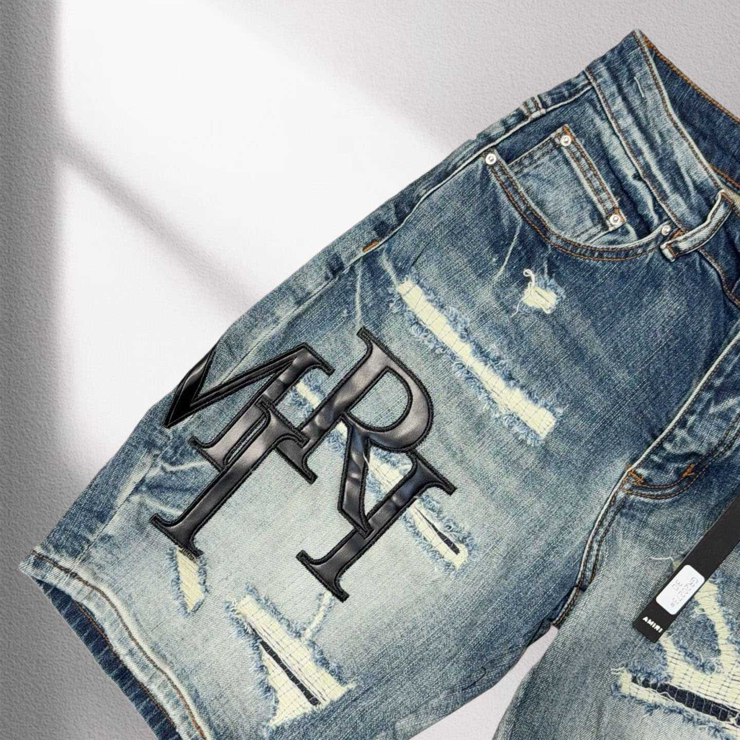 Amiri Shorts    20273 - DopestKickz