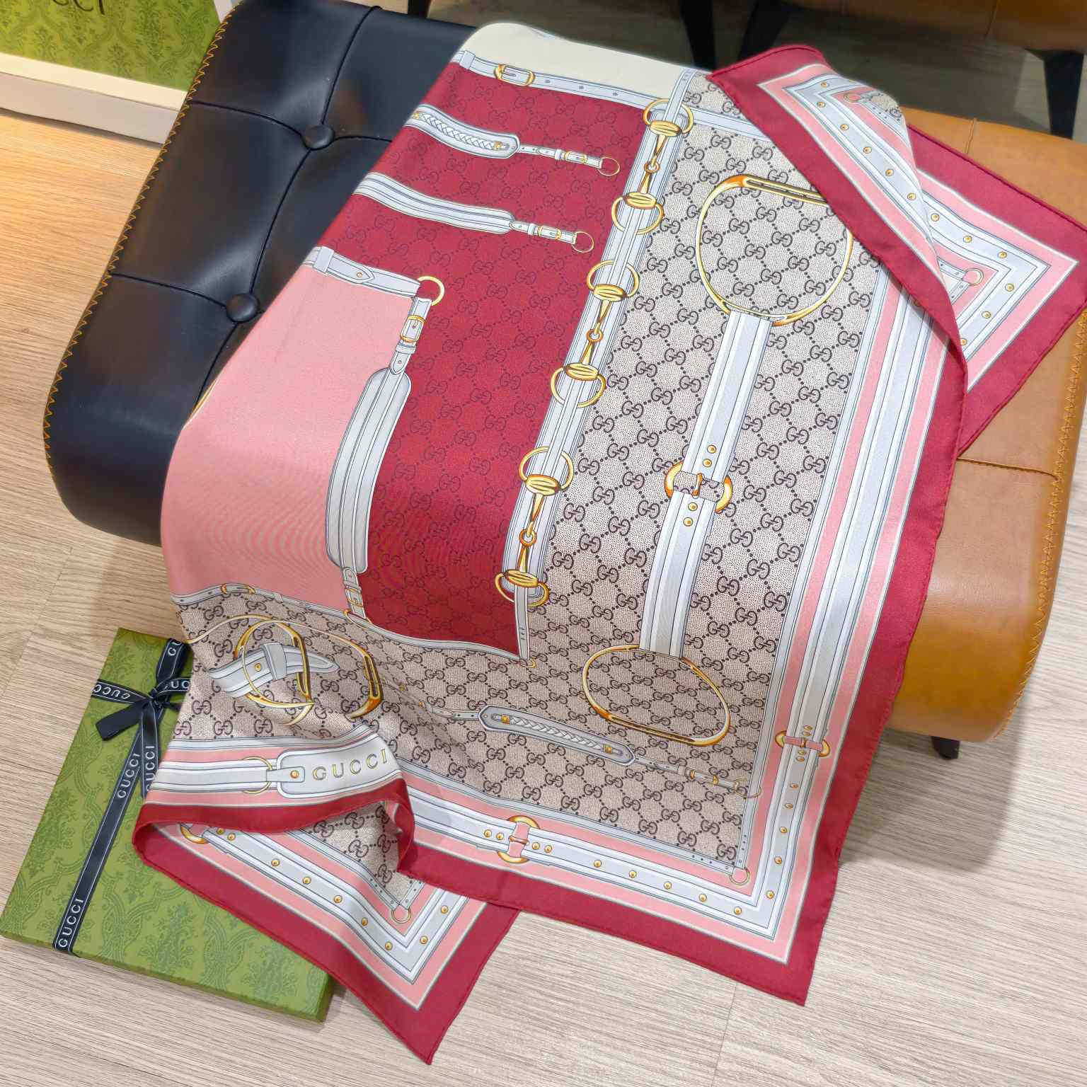 Gucci Printed Silk Twill Carré - DopestKickz