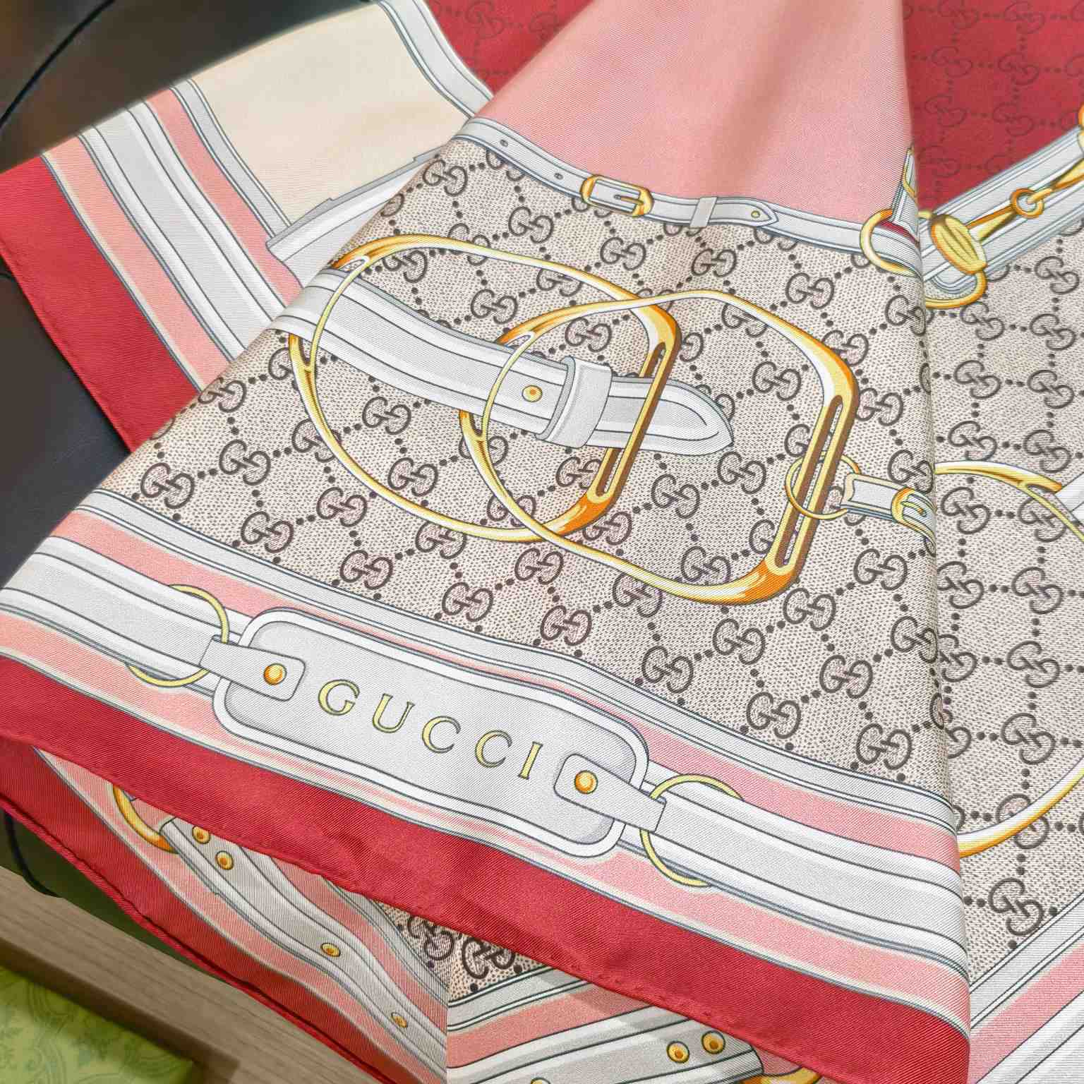Gucci Printed Silk Twill Carré - DopestKickz