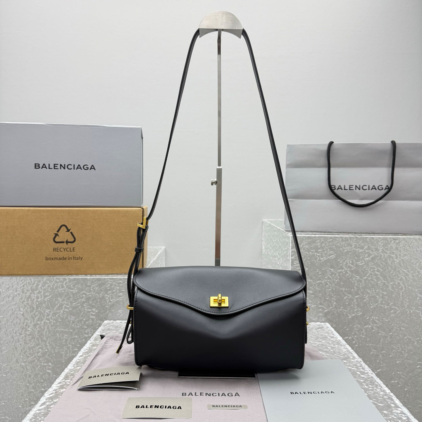 Balenciaga  Le 7 Shoulder Bag Medium In Black - DopestKickz