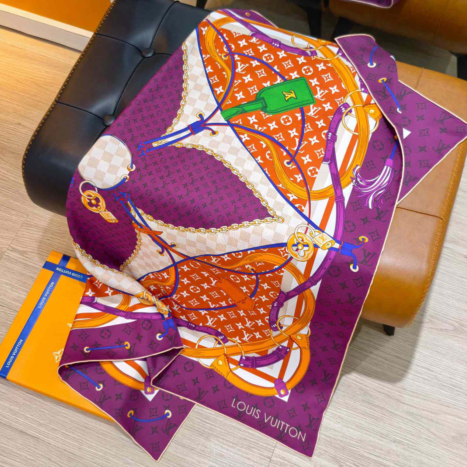 Louis Vuitton Flower And Straps Square 90 M97470 - DopestKickz